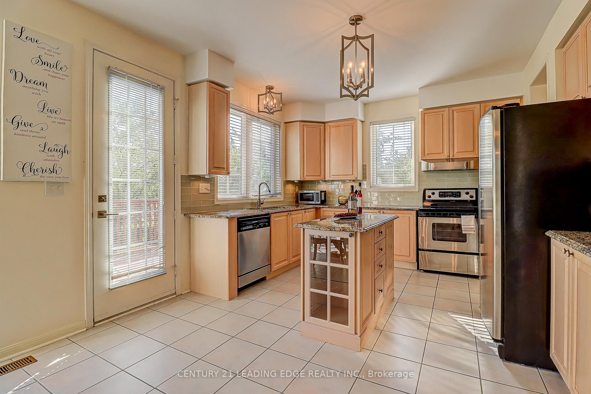 Photo 13 of 37 Wiltshire Drive, Markham, Berczy — HOMEH
