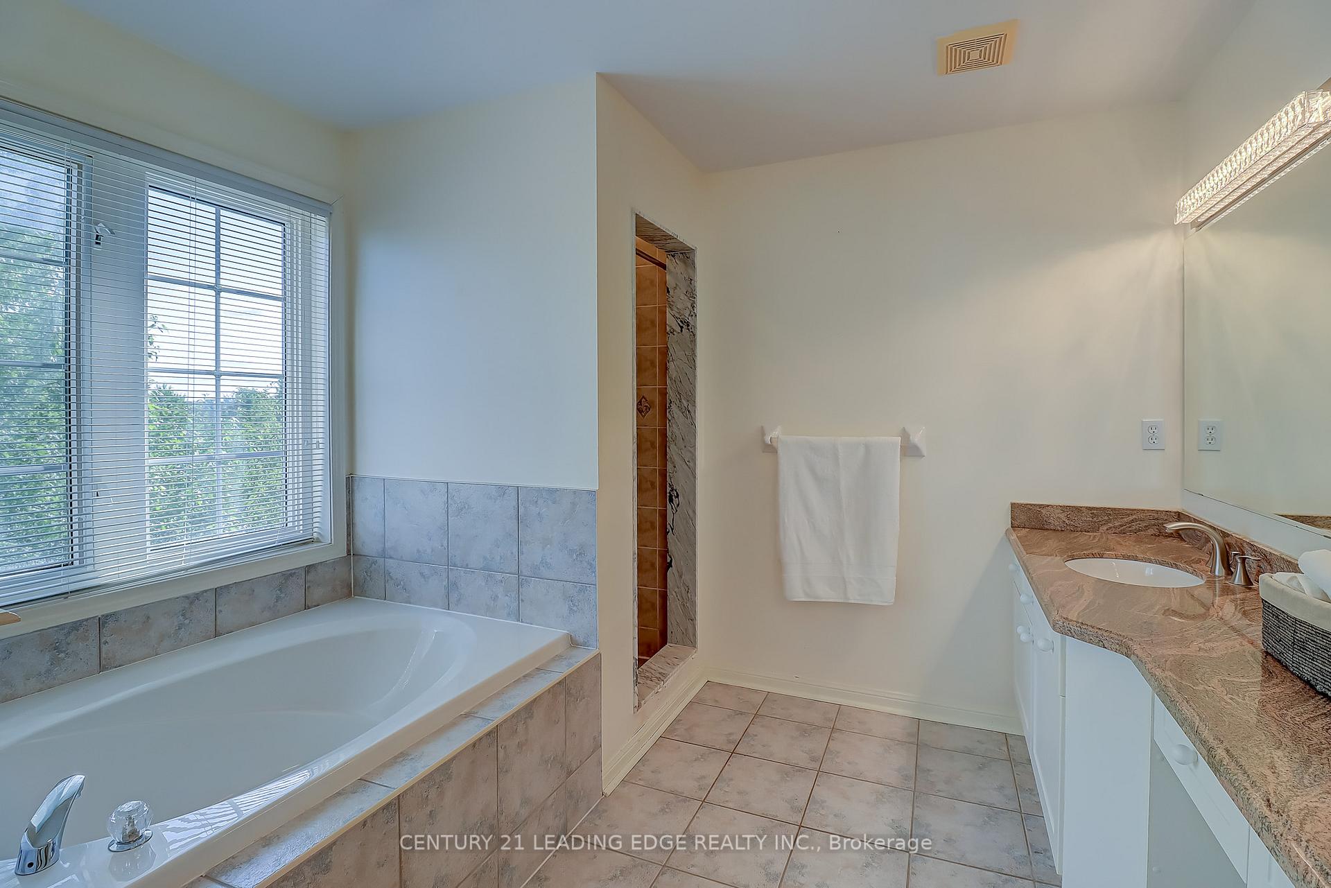 Photo 26 of 37 Wiltshire Drive, Markham, Berczy — HOMEH