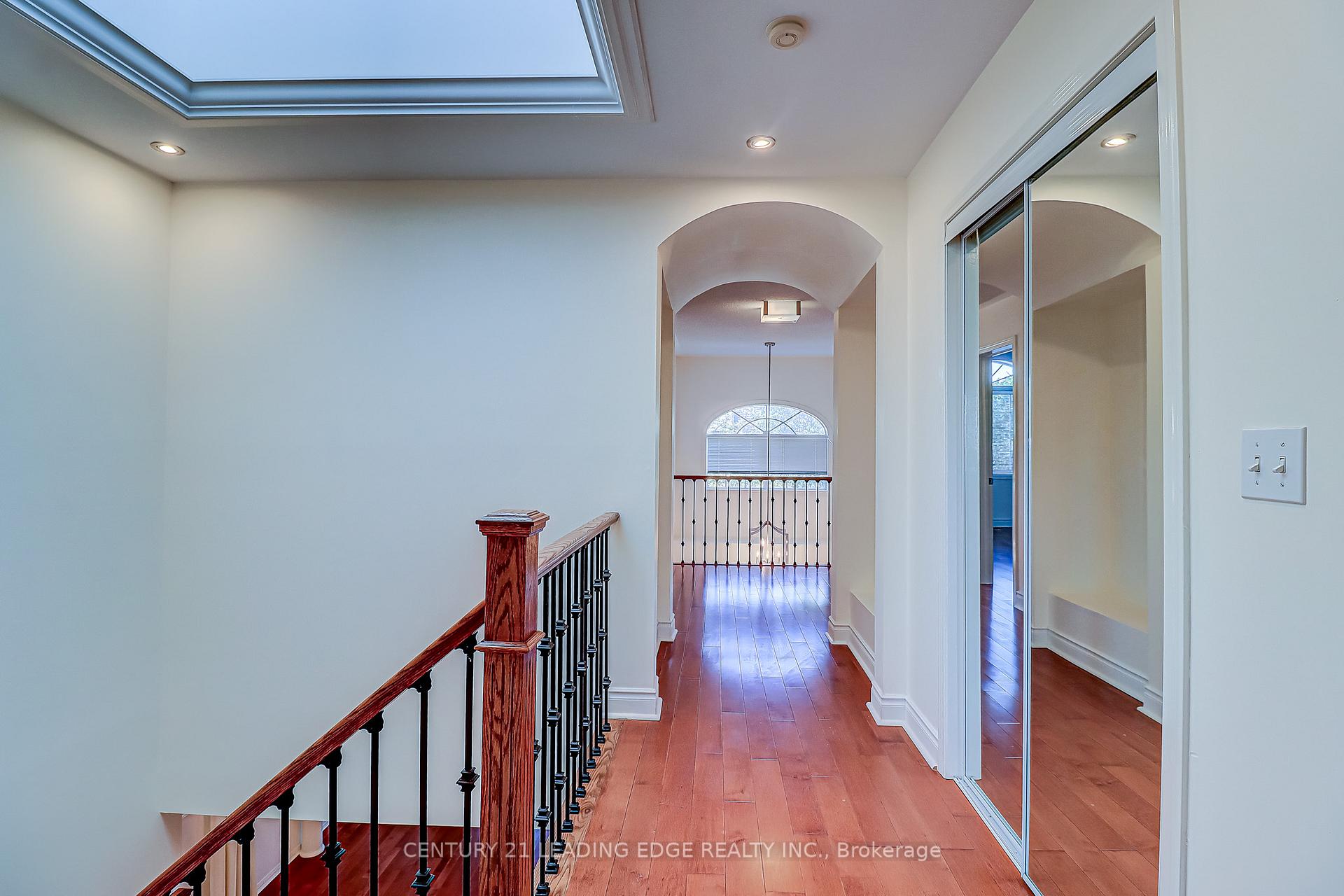 Photo 36 of 37 Wiltshire Drive, Markham, Berczy — HOMEH