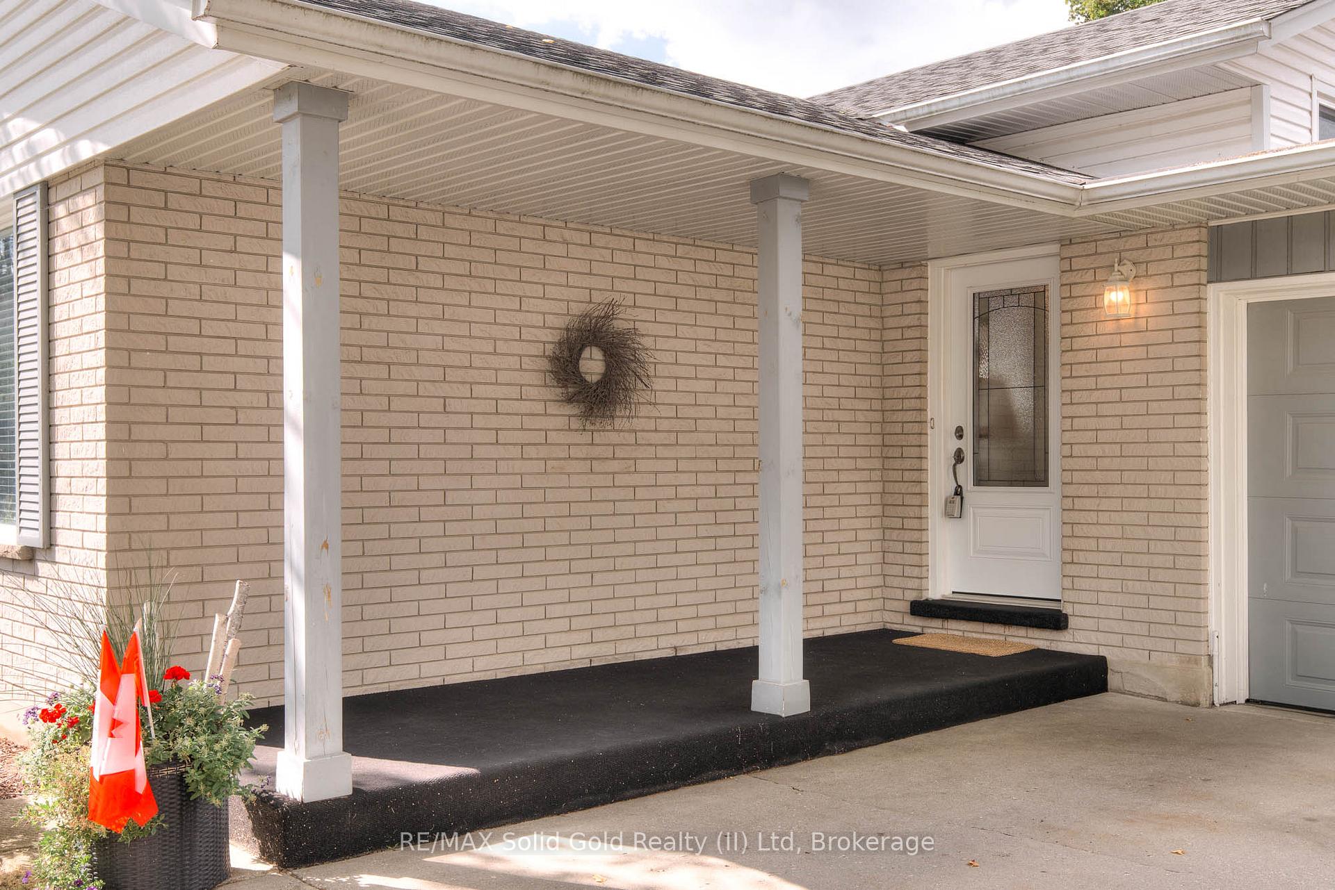 Photo 3 of 232 Kenneth Avenue, Kitchener — HOMEH