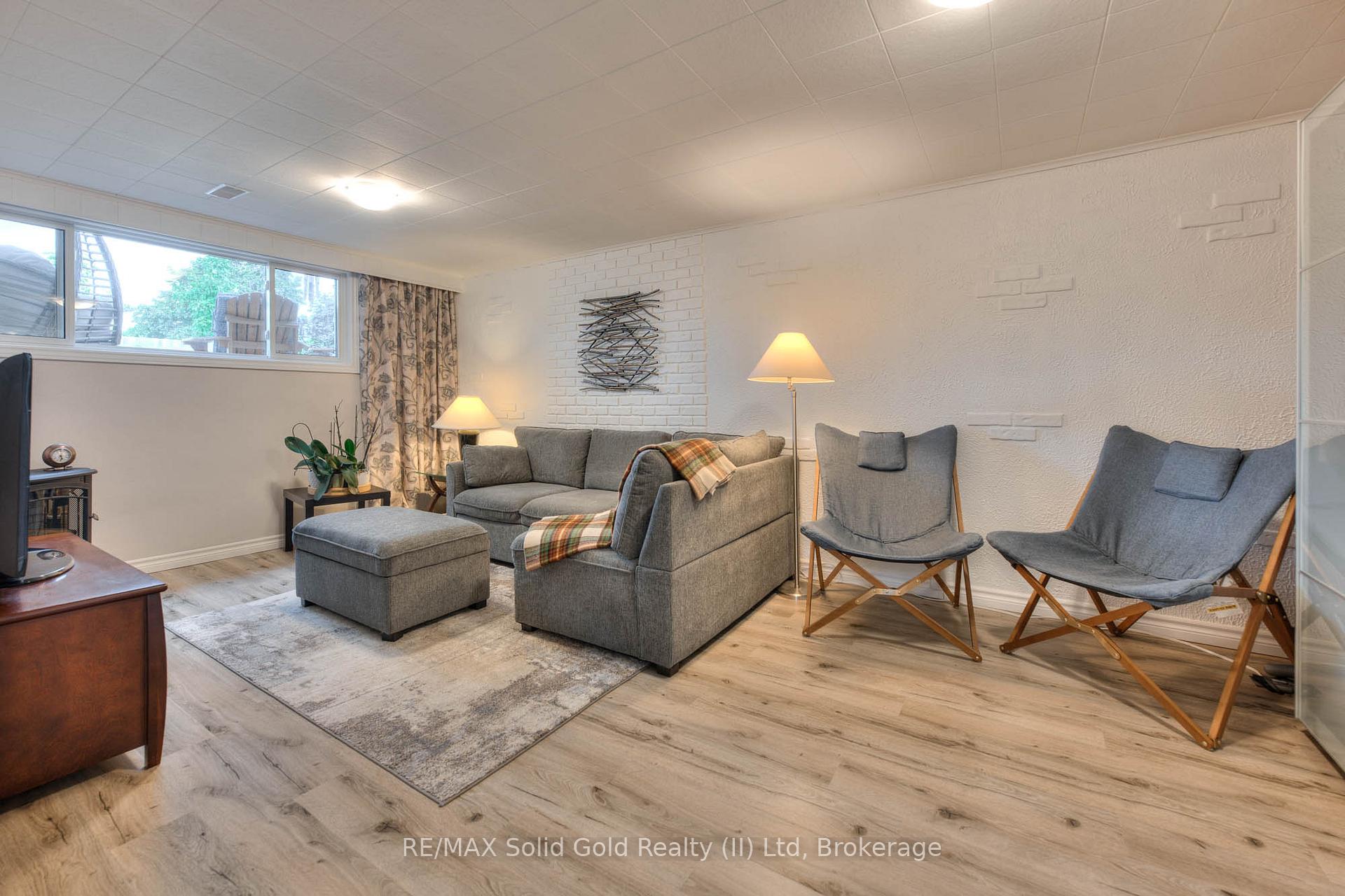 Photo 23 of 232 Kenneth Avenue, Kitchener — HOMEH