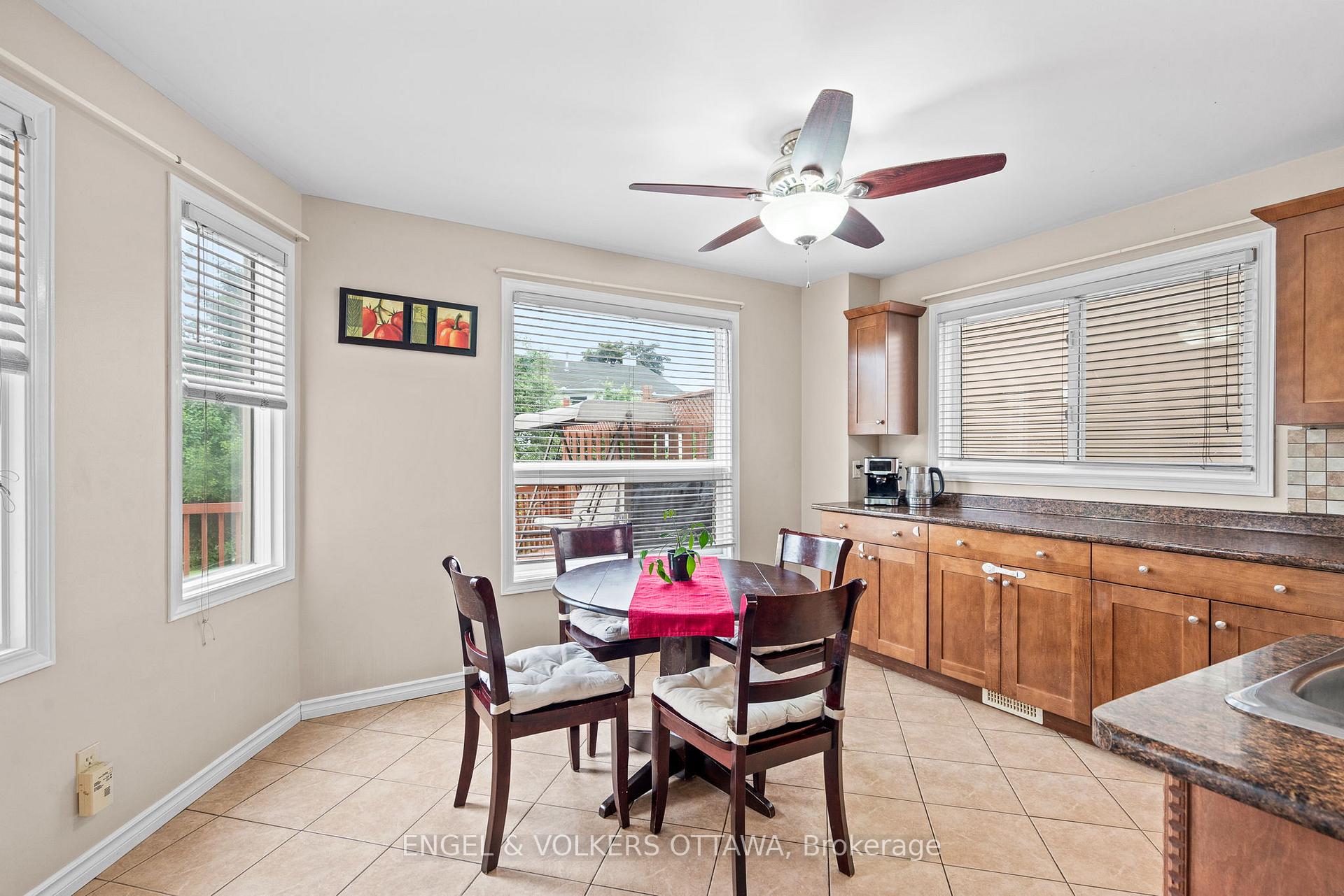 Photo 13 of 4 Collingwood Crescent, Ottawa, Kanata - Morgan's Grant/South March — HOMEH