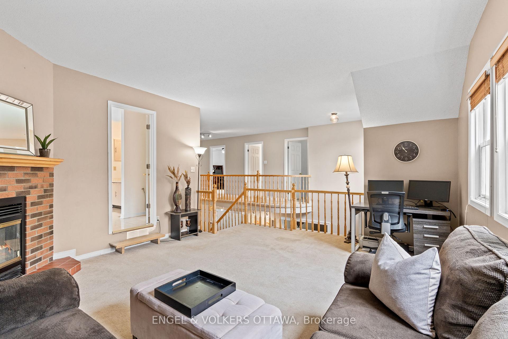 Photo 24 of 4 Collingwood Crescent, Ottawa, Kanata - Morgan's Grant/South March — HOMEH