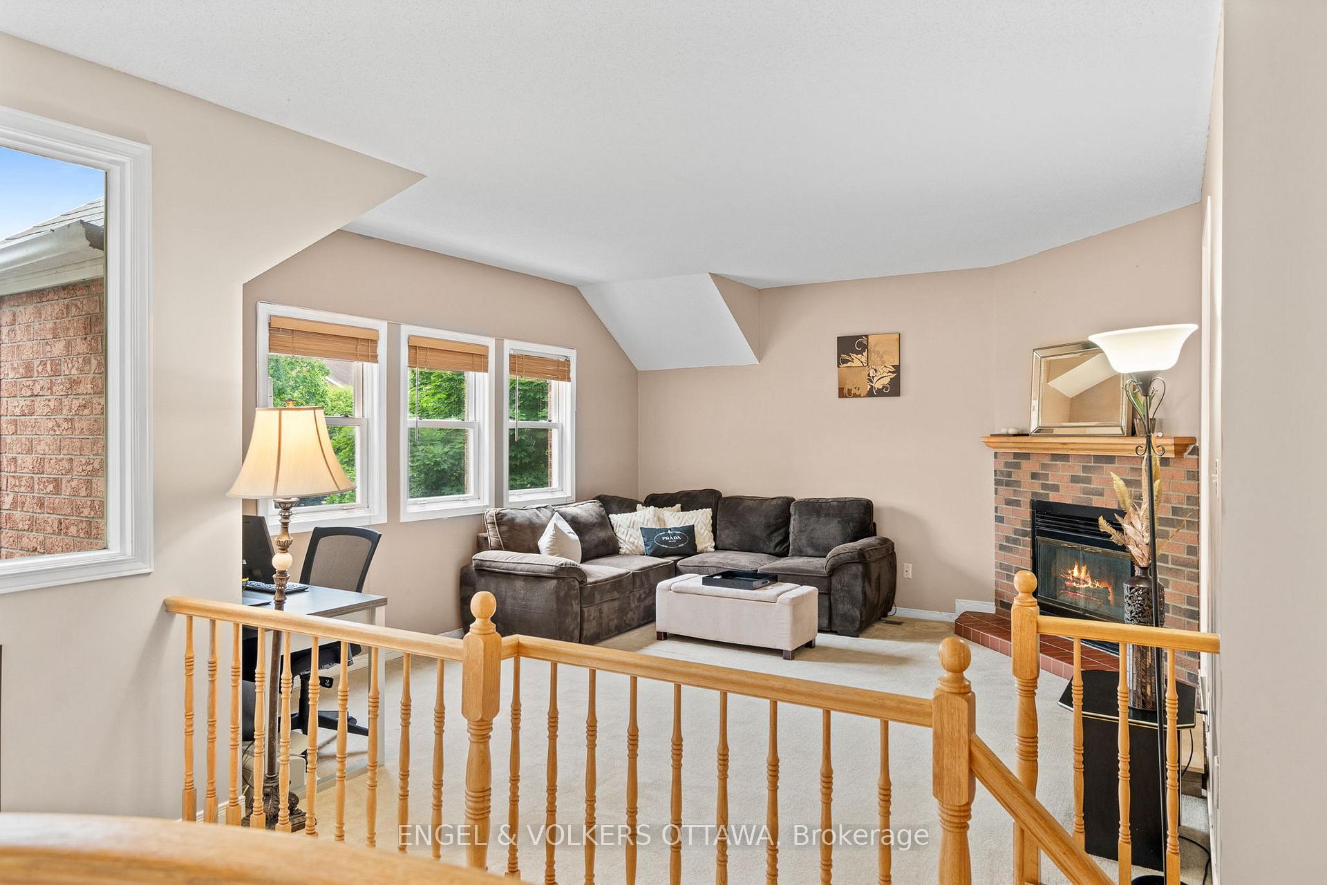Photo 25 of 4 Collingwood Crescent, Ottawa, Kanata - Morgan's Grant/South March — HOMEH