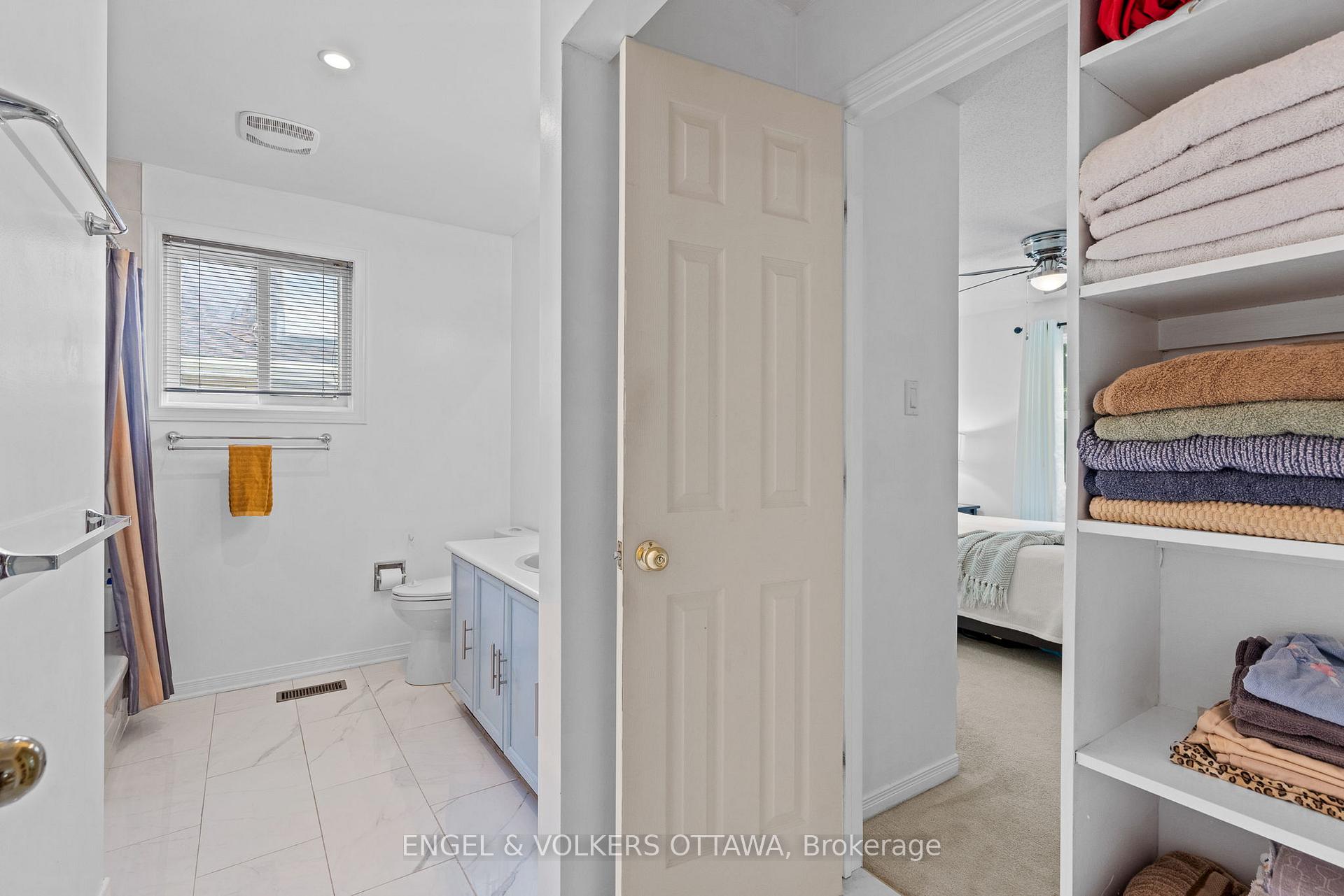 Photo 36 of 4 Collingwood Crescent, Ottawa, Kanata - Morgan's Grant/South March — HOMEH