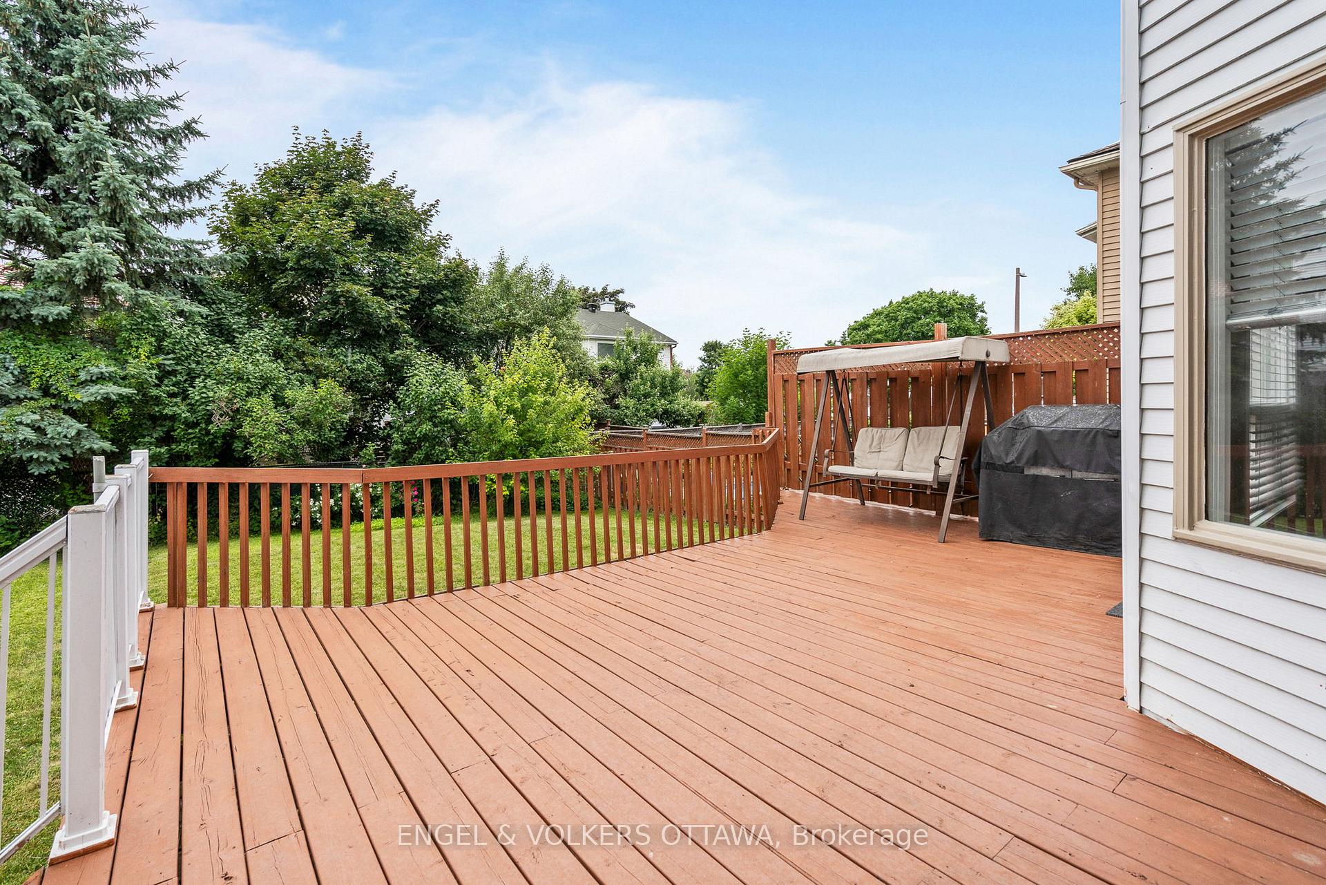 Photo 40 of 4 Collingwood Crescent, Ottawa, Kanata - Morgan's Grant/South March — HOMEH