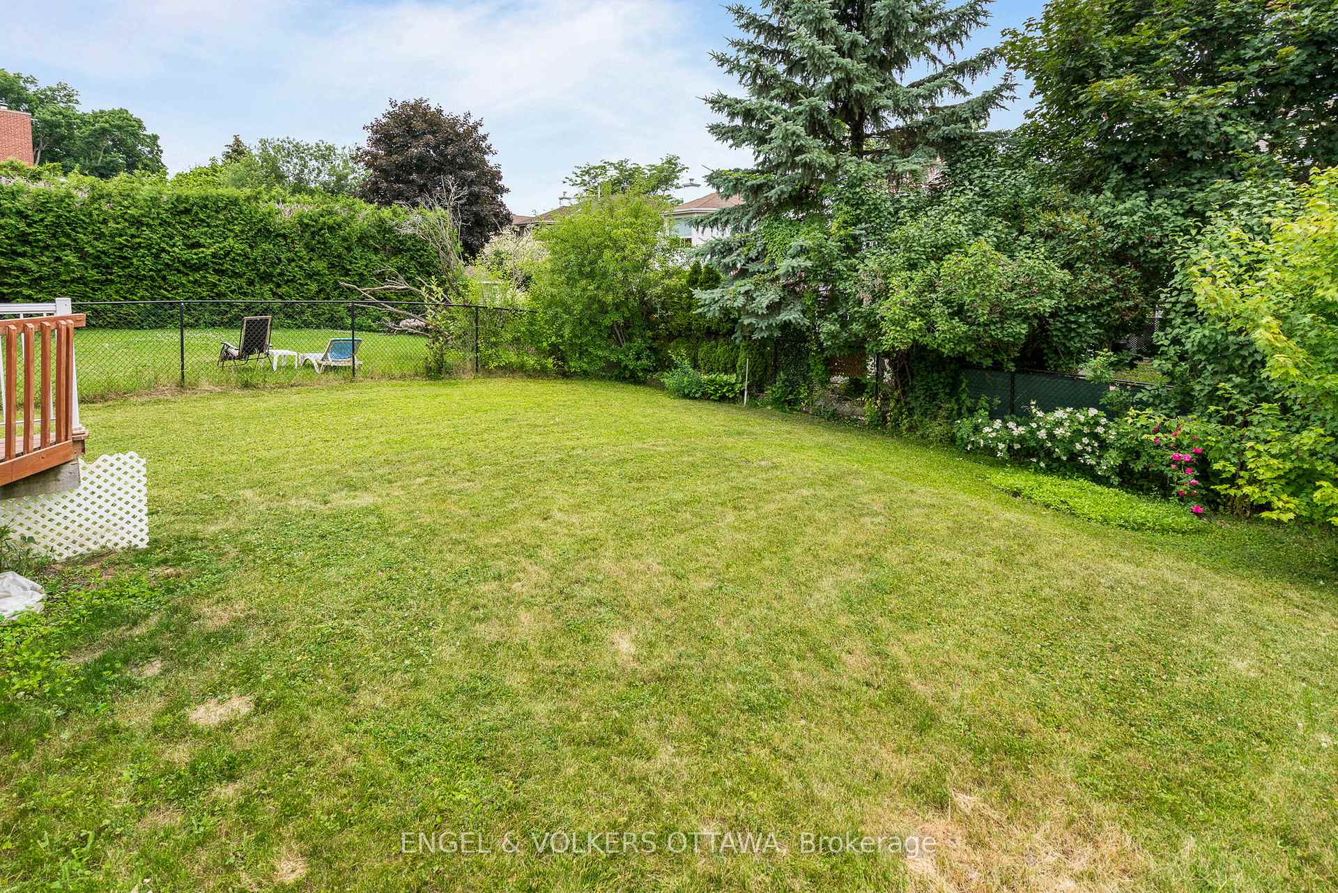 Photo 42 of 4 Collingwood Crescent, Ottawa, Kanata - Morgan's Grant/South March — HOMEH