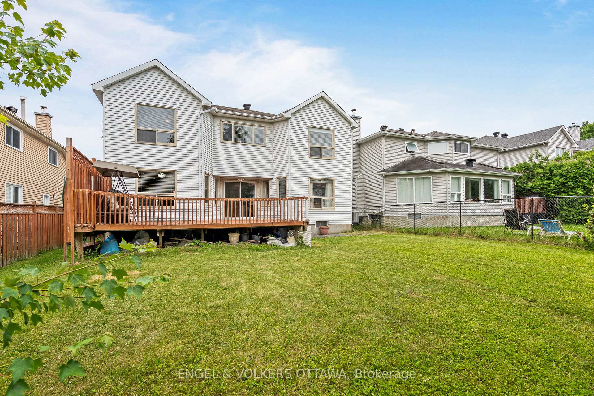 Photo 43 of 4 Collingwood Crescent, Ottawa, Kanata - Morgan's Grant/South March — HOMEH