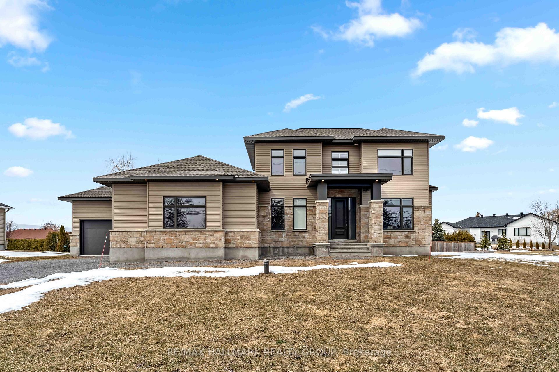 Front of 6488 Prince Of Wales Drive