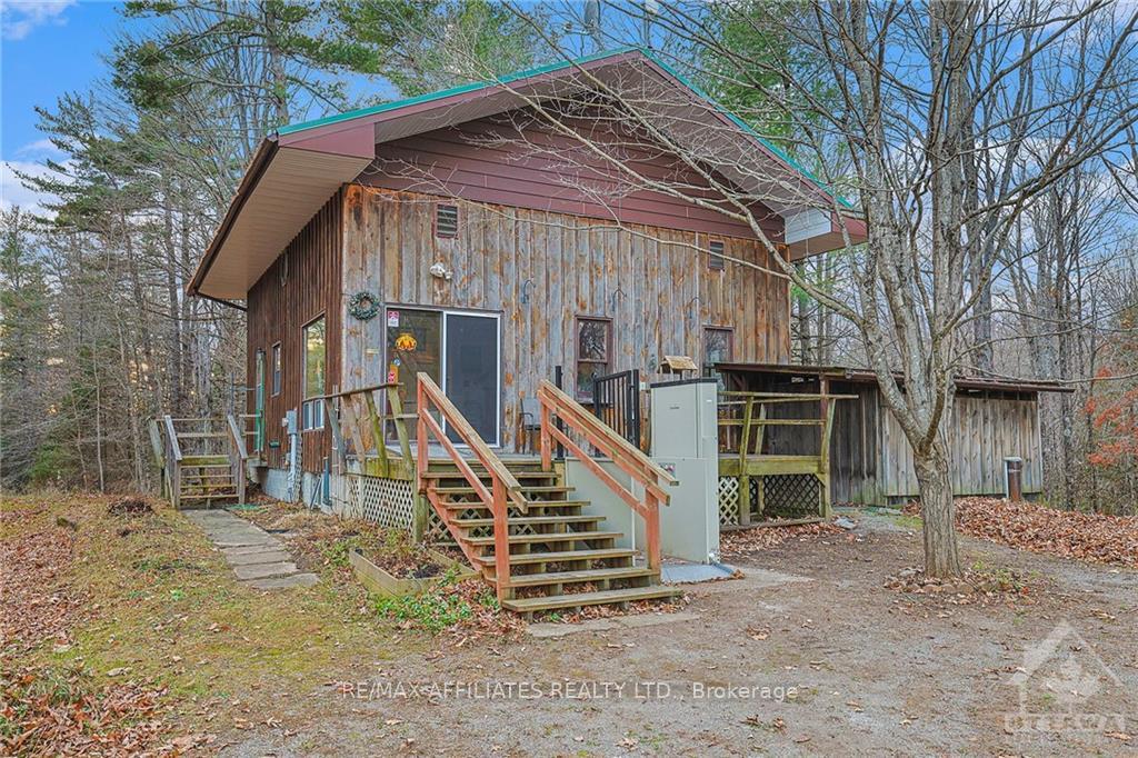 Photo 3 of 593 Sugarbush Way, Lanark Highlands, Lanark Highlands (Dalhousie) Twp — HOMEH