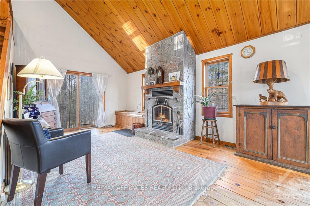 Photo 6 of 593 Sugarbush Way, Lanark Highlands, Lanark Highlands (Dalhousie) Twp — HOMEH