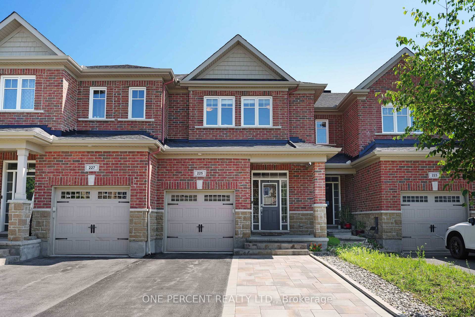 Photo 1 of 225 Losino Crescent, Ottawa, Kanata - Emerald Meadows/Trailwest — HOMEH