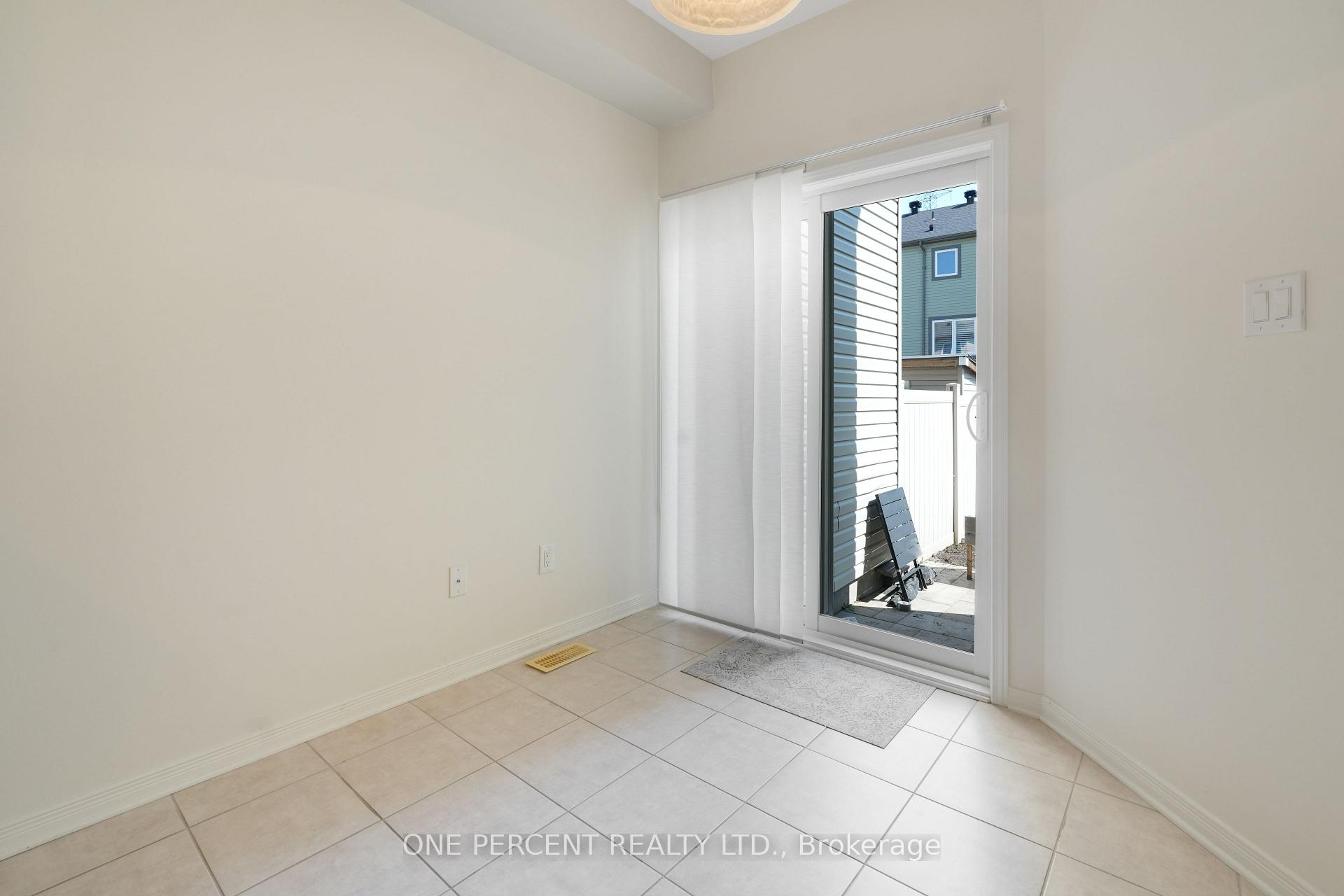 Photo 12 of 225 Losino Crescent, Ottawa, Kanata - Emerald Meadows/Trailwest — HOMEH