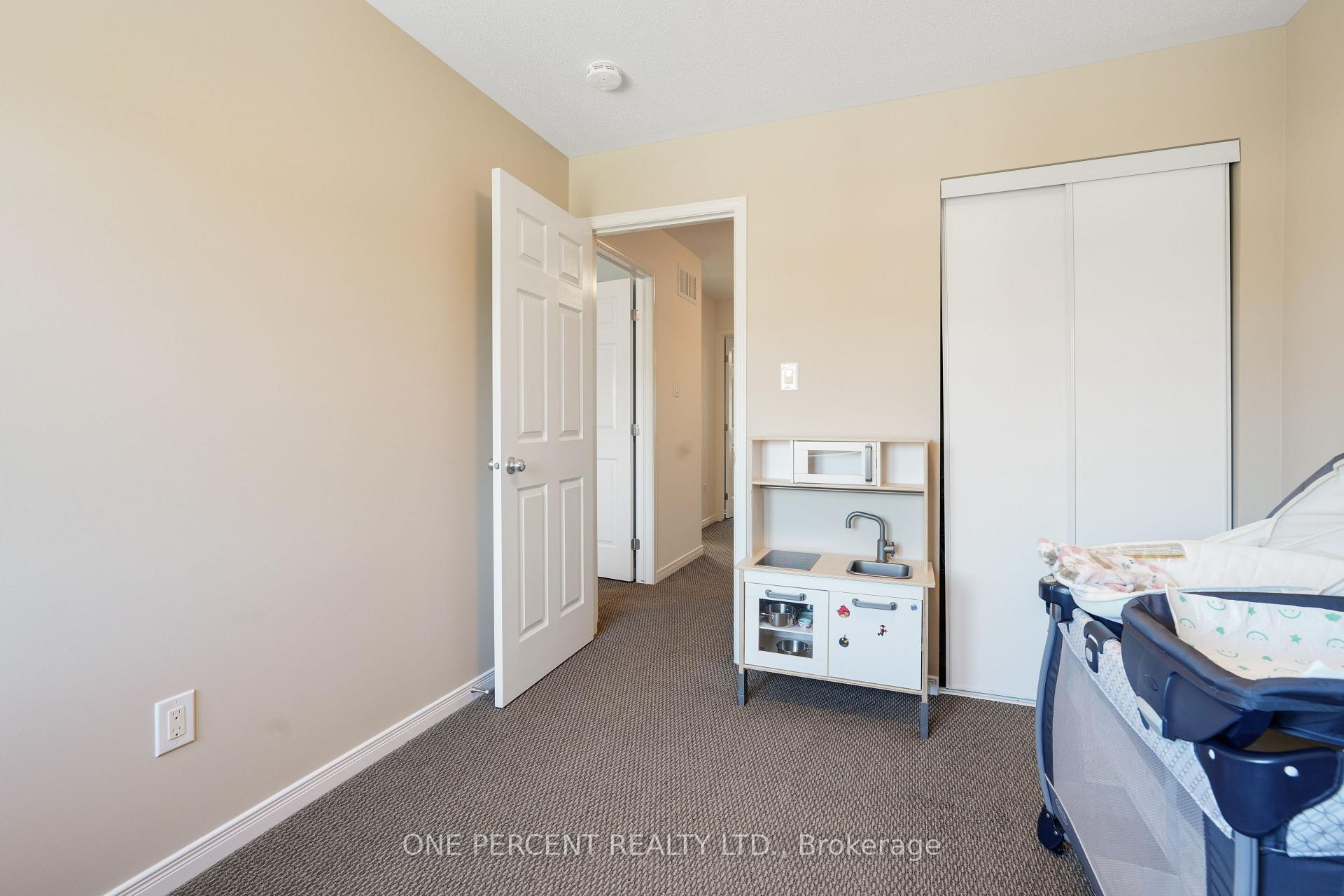 Photo 27 of 225 Losino Crescent, Ottawa, Kanata - Emerald Meadows/Trailwest — HOMEH