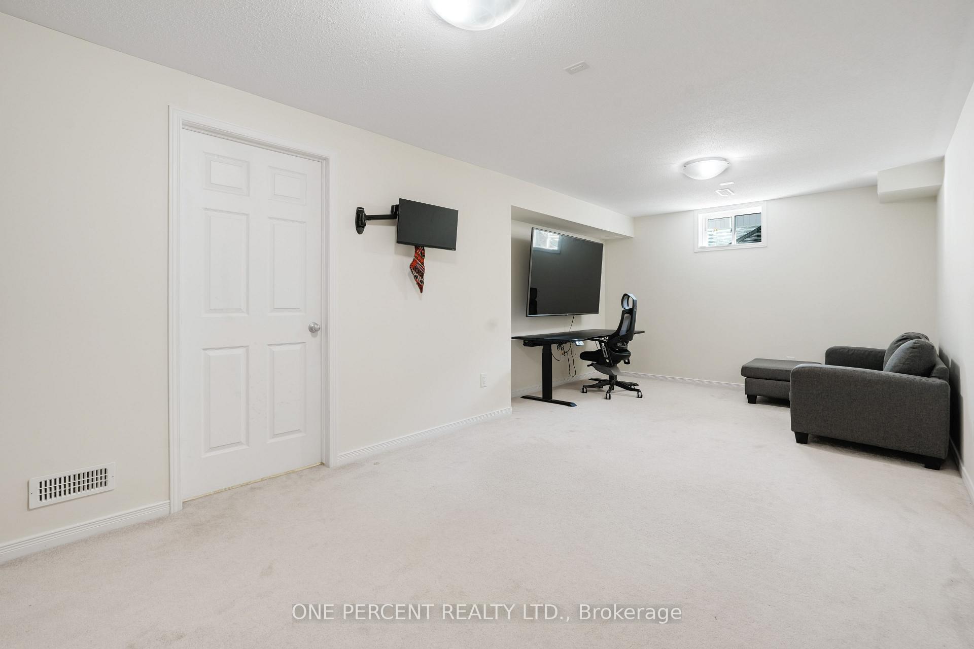Photo 30 of 225 Losino Crescent, Ottawa, Kanata - Emerald Meadows/Trailwest — HOMEH