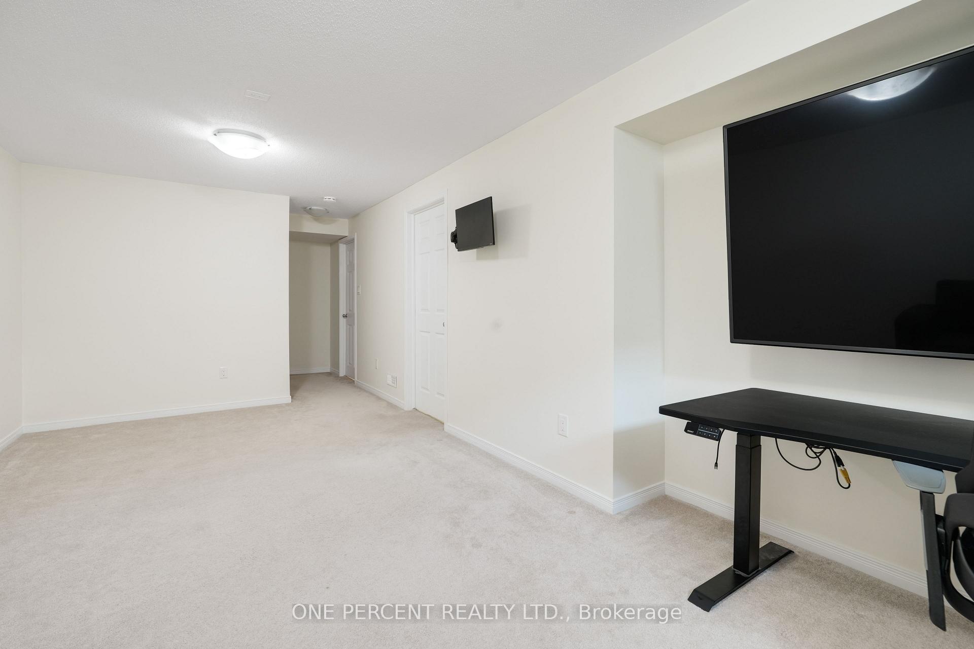 Photo 32 of 225 Losino Crescent, Ottawa, Kanata - Emerald Meadows/Trailwest — HOMEH