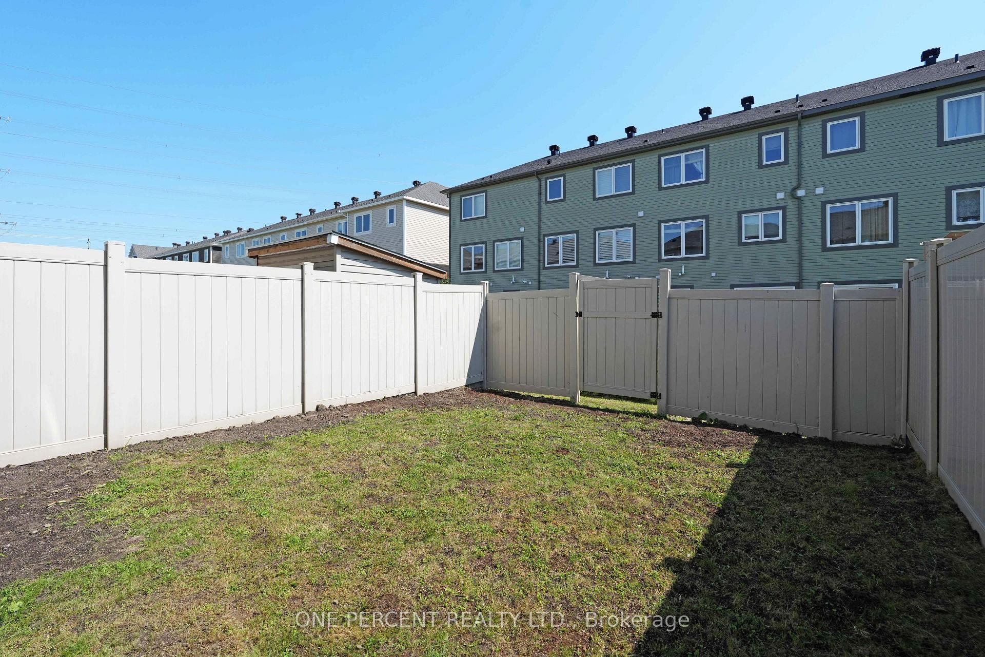 Photo 34 of 225 Losino Crescent, Ottawa, Kanata - Emerald Meadows/Trailwest — HOMEH