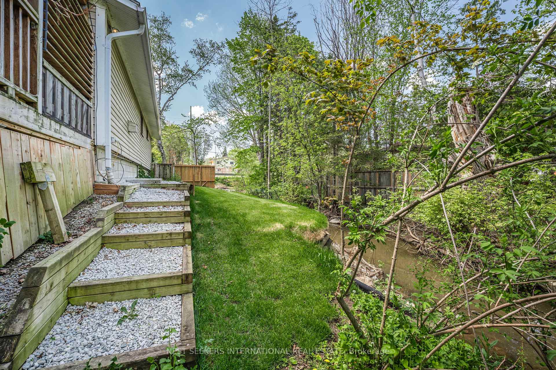 Photo 28 of 1783 Saint Johns Road, Innisfil, Alcona — HOMEH