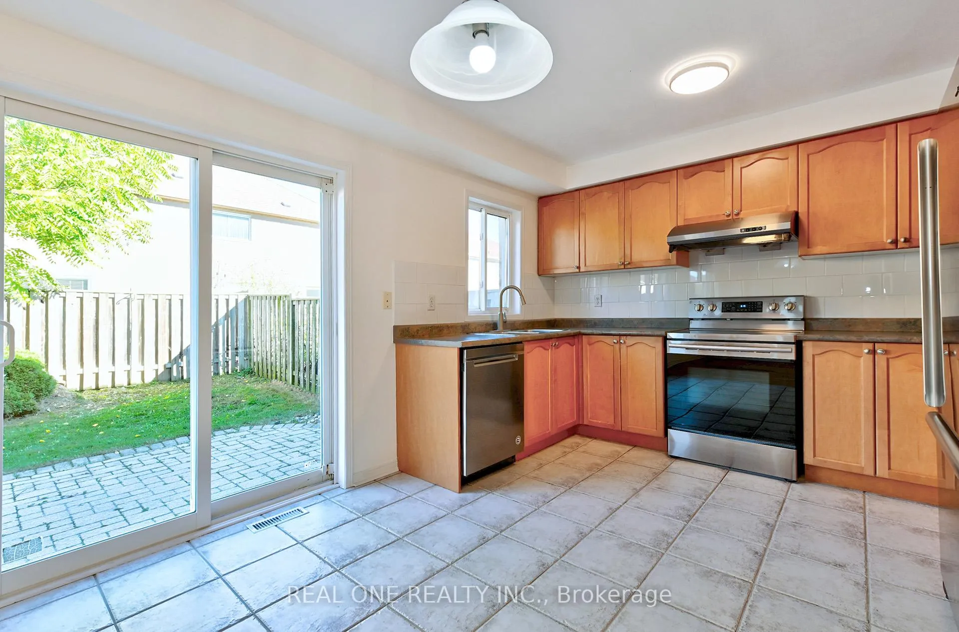 Photo 12 of 177 Fred Mclaren Boulevard, Markham, Wismer — HOMEH