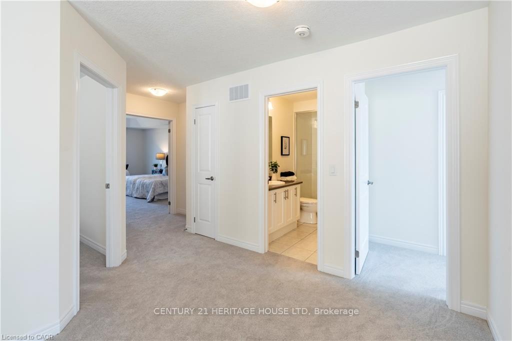 Photo 23 of 281 Broadacre Drive, Kitchener — HOMEH