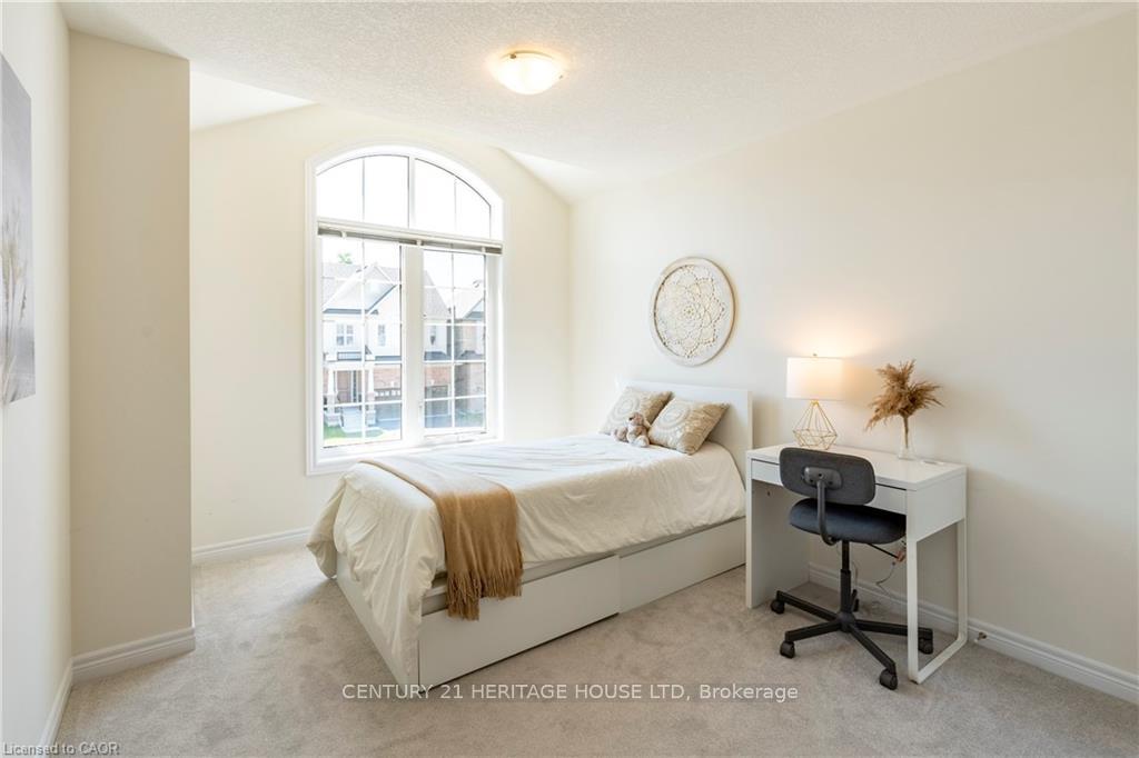 Photo 24 of 281 Broadacre Drive, Kitchener — HOMEH