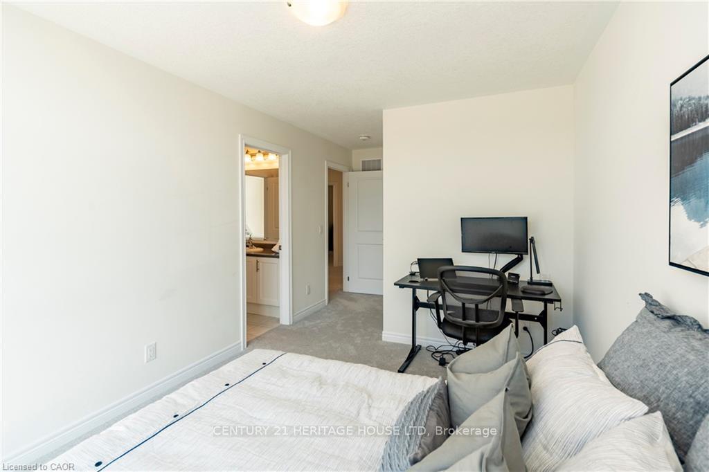 Photo 32 of 281 Broadacre Drive, Kitchener — HOMEH