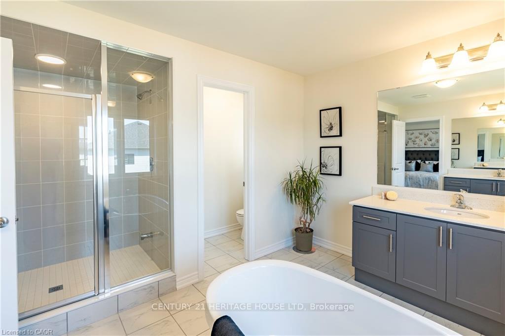 Photo 46 of 281 Broadacre Drive, Kitchener — HOMEH