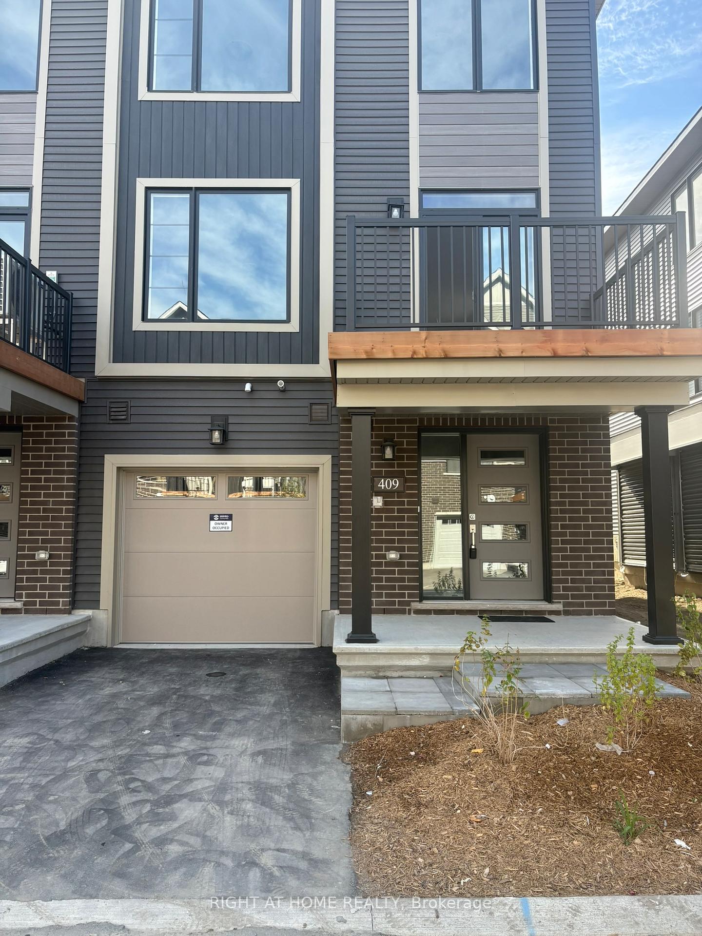 Photo 2 of 409 Silverberry Private, Ottawa, Kanata - Kanata Lakes/Heritage Hills — HOMEH