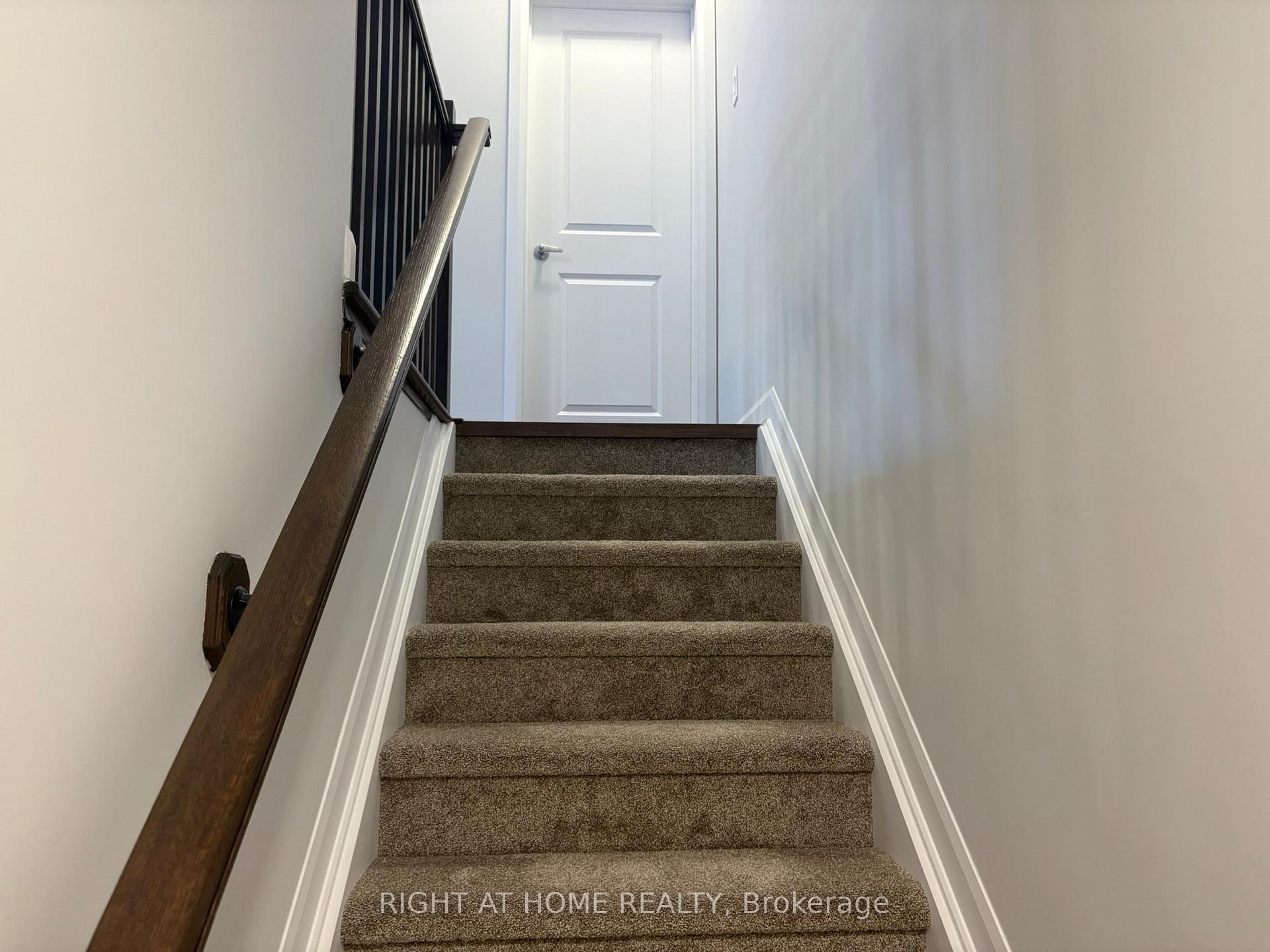 Photo 5 of 409 Silverberry Private, Ottawa, Kanata - Kanata Lakes/Heritage Hills — HOMEH
