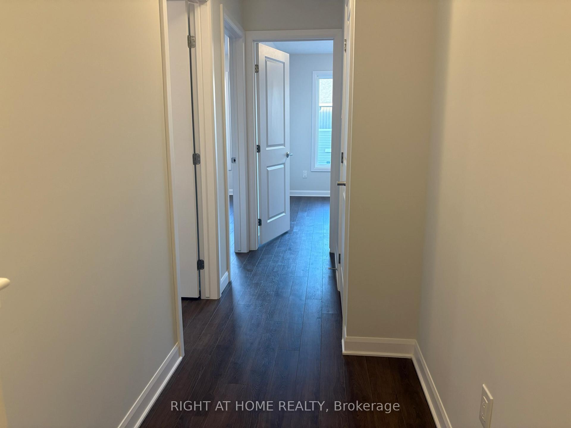 Photo 16 of 409 Silverberry Private, Ottawa, Kanata - Kanata Lakes/Heritage Hills — HOMEH