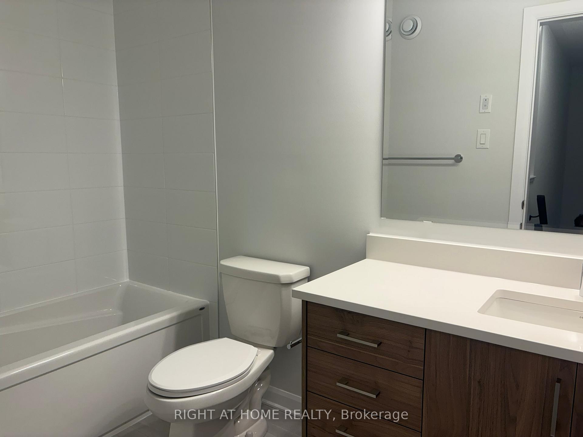 Photo 20 of 409 Silverberry Private, Ottawa, Kanata - Kanata Lakes/Heritage Hills — HOMEH