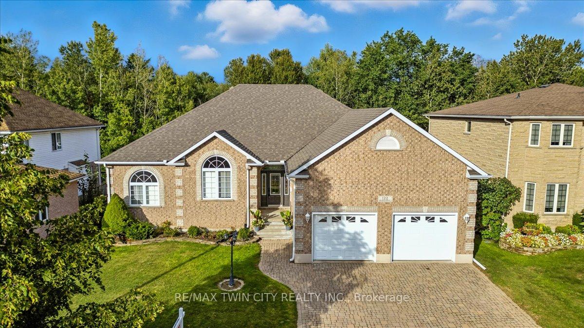 Photo 1 of 122 Briarmeadow Place, Kitchener — HOMEH