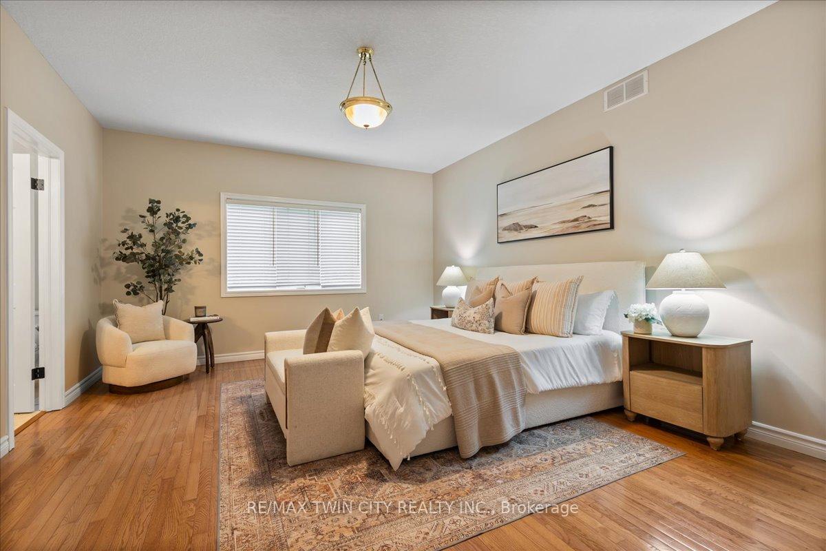 Photo 21 of 122 Briarmeadow Place, Kitchener — HOMEH