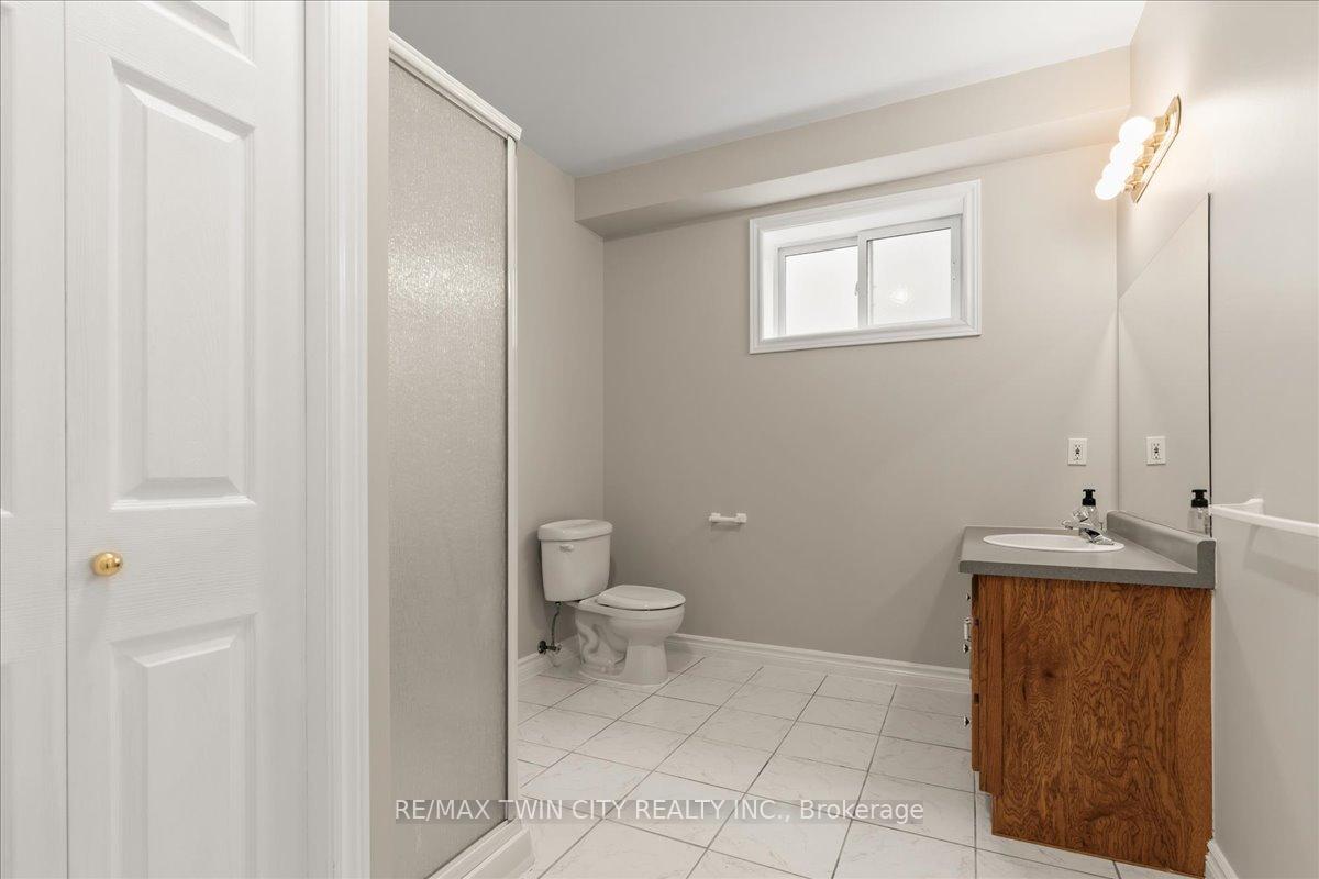 Photo 31 of 122 Briarmeadow Place, Kitchener — HOMEH