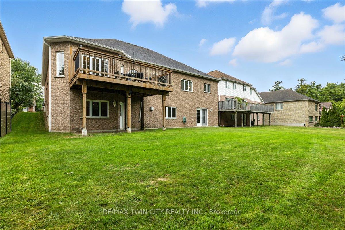 Photo 38 of 122 Briarmeadow Place, Kitchener — HOMEH
