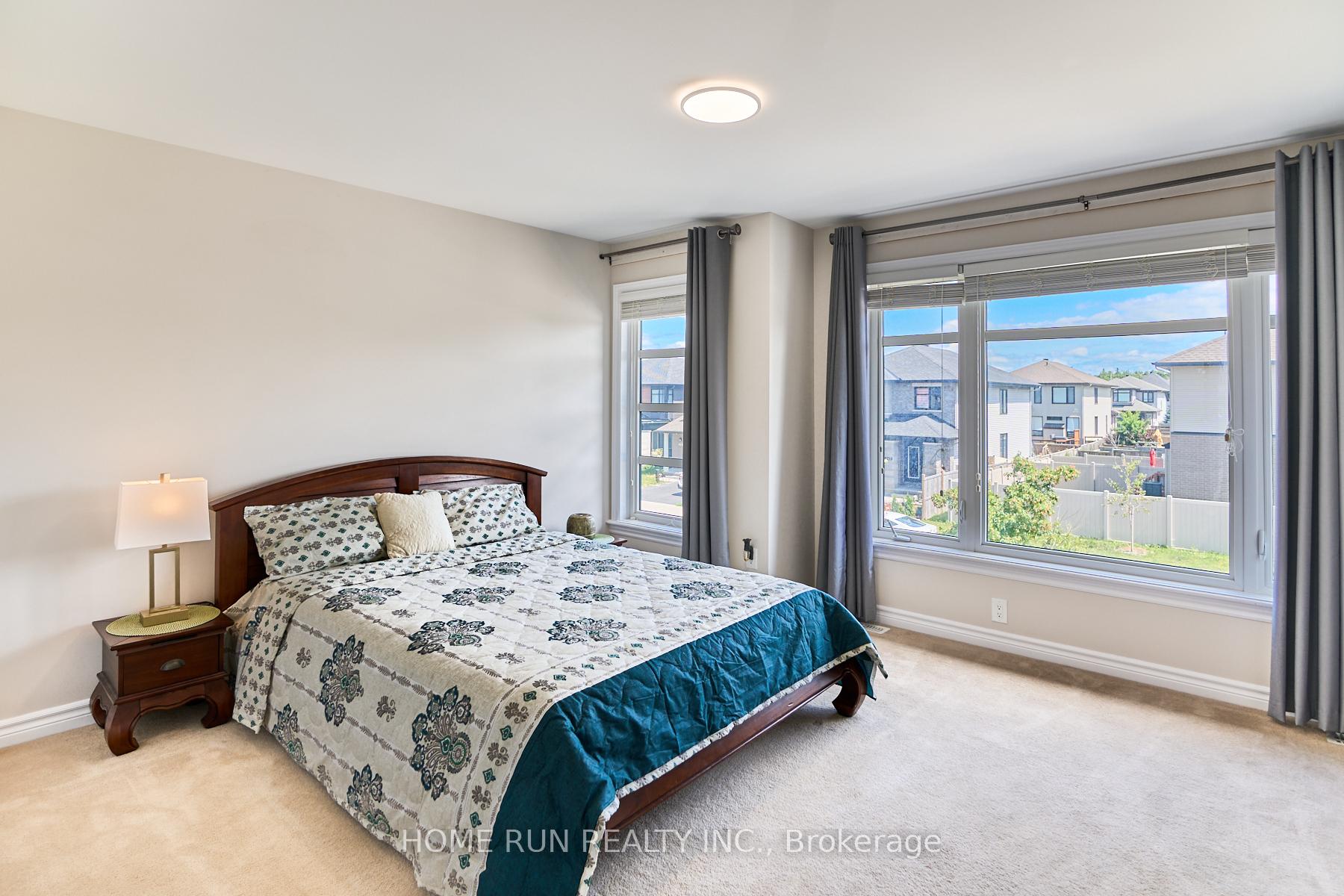 Photo 28 of 350 Haliburton Heights, Ottawa, Kanata - Emerald Meadows/Trailwest — HOMEH
