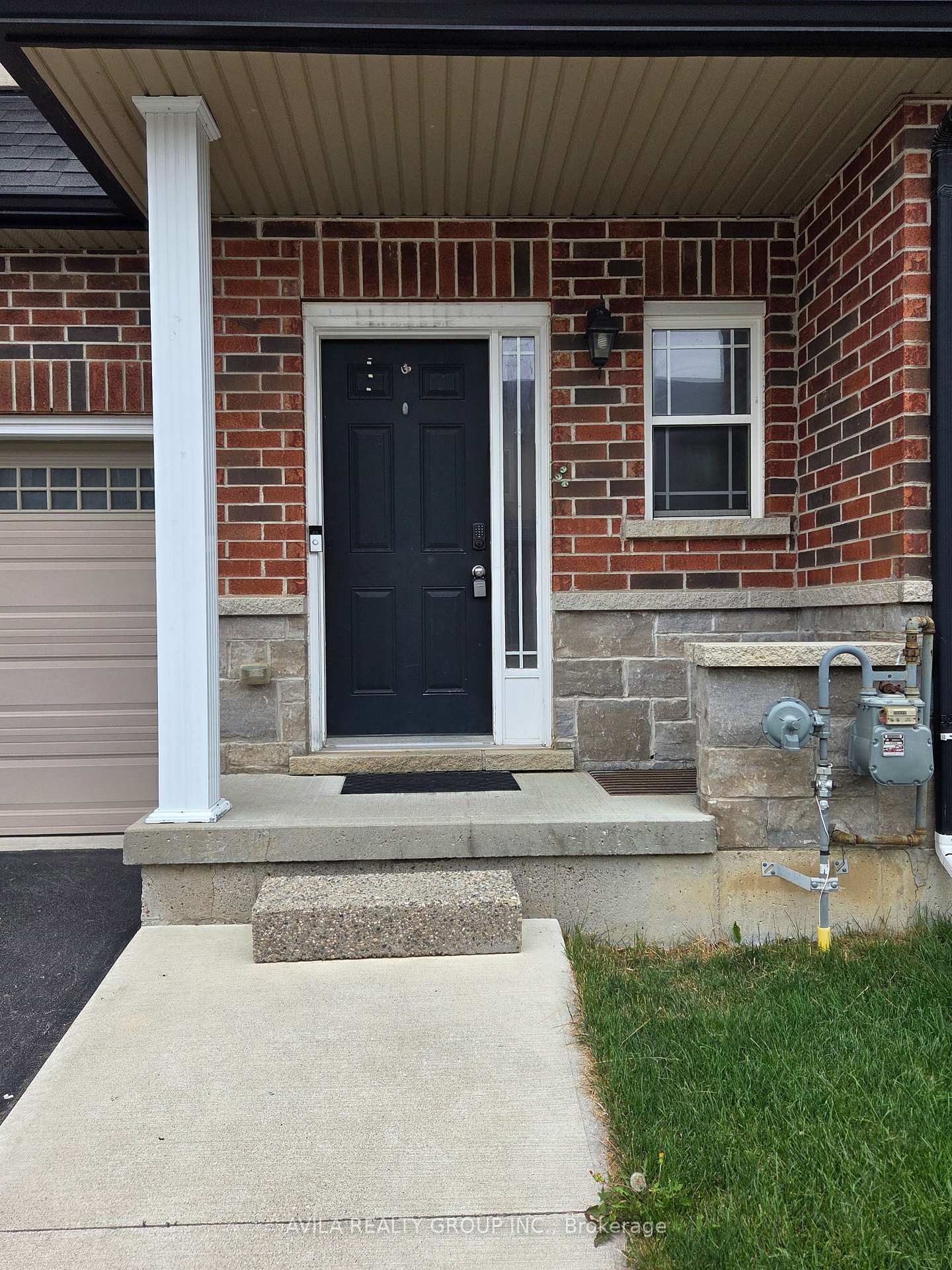Photo 3 of Unit 12, 9 Hampton Brook Way, Hamilton, Mount Hope — HOMEH