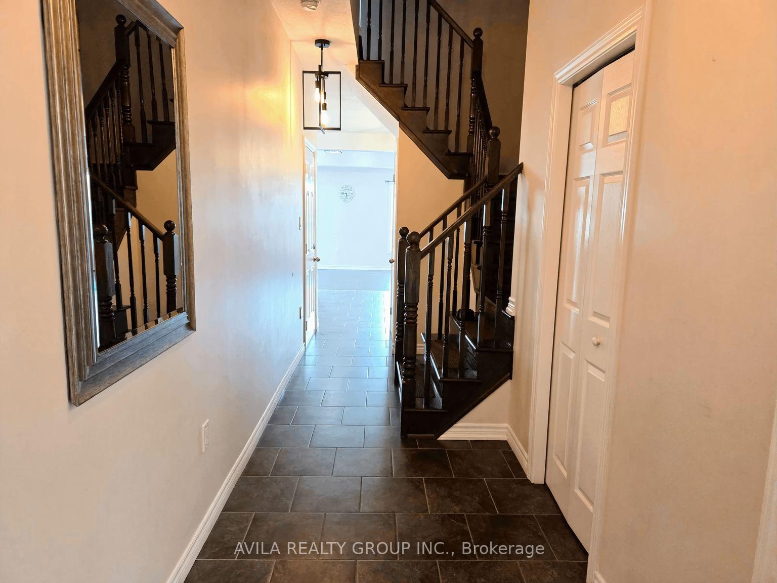 Photo 4 of Unit 12, 9 Hampton Brook Way, Hamilton, Mount Hope — HOMEH