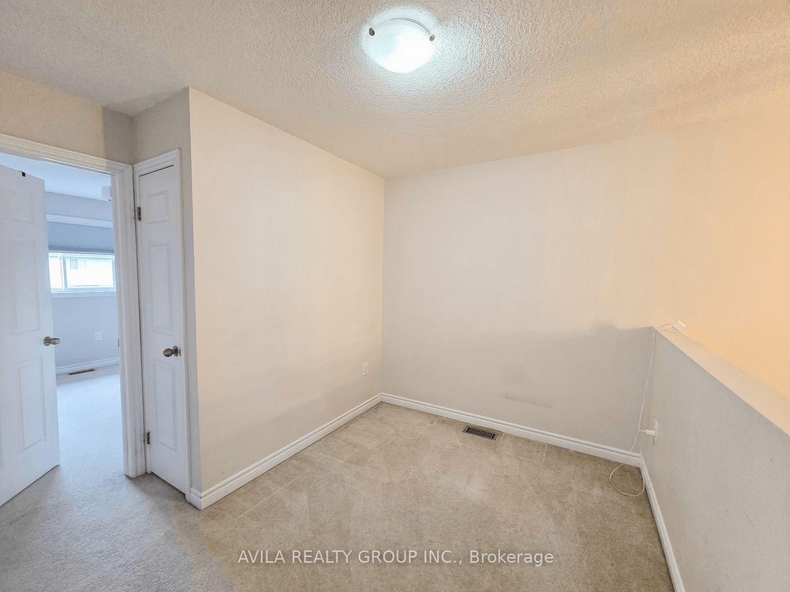 Photo 11 of Unit 12, 9 Hampton Brook Way, Hamilton, Mount Hope — HOMEH