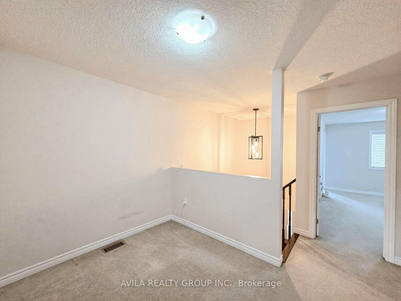 Photo 12 of Unit 12, 9 Hampton Brook Way, Hamilton, Mount Hope — HOMEH