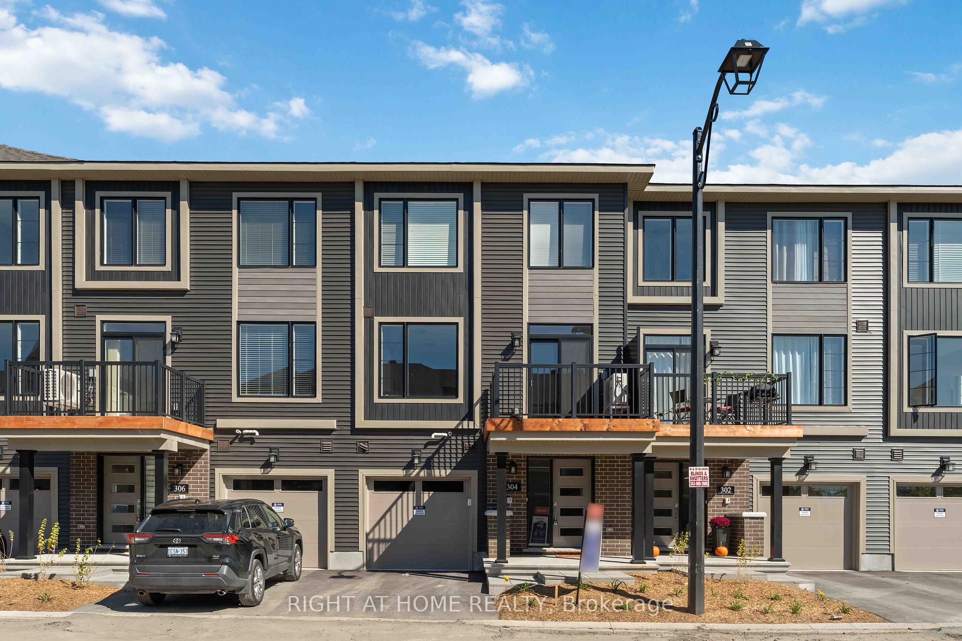 Photo 1 of 304 Clearpath Private, Ottawa, Kanata - Kanata Lakes/Heritage Hills — HOMEH