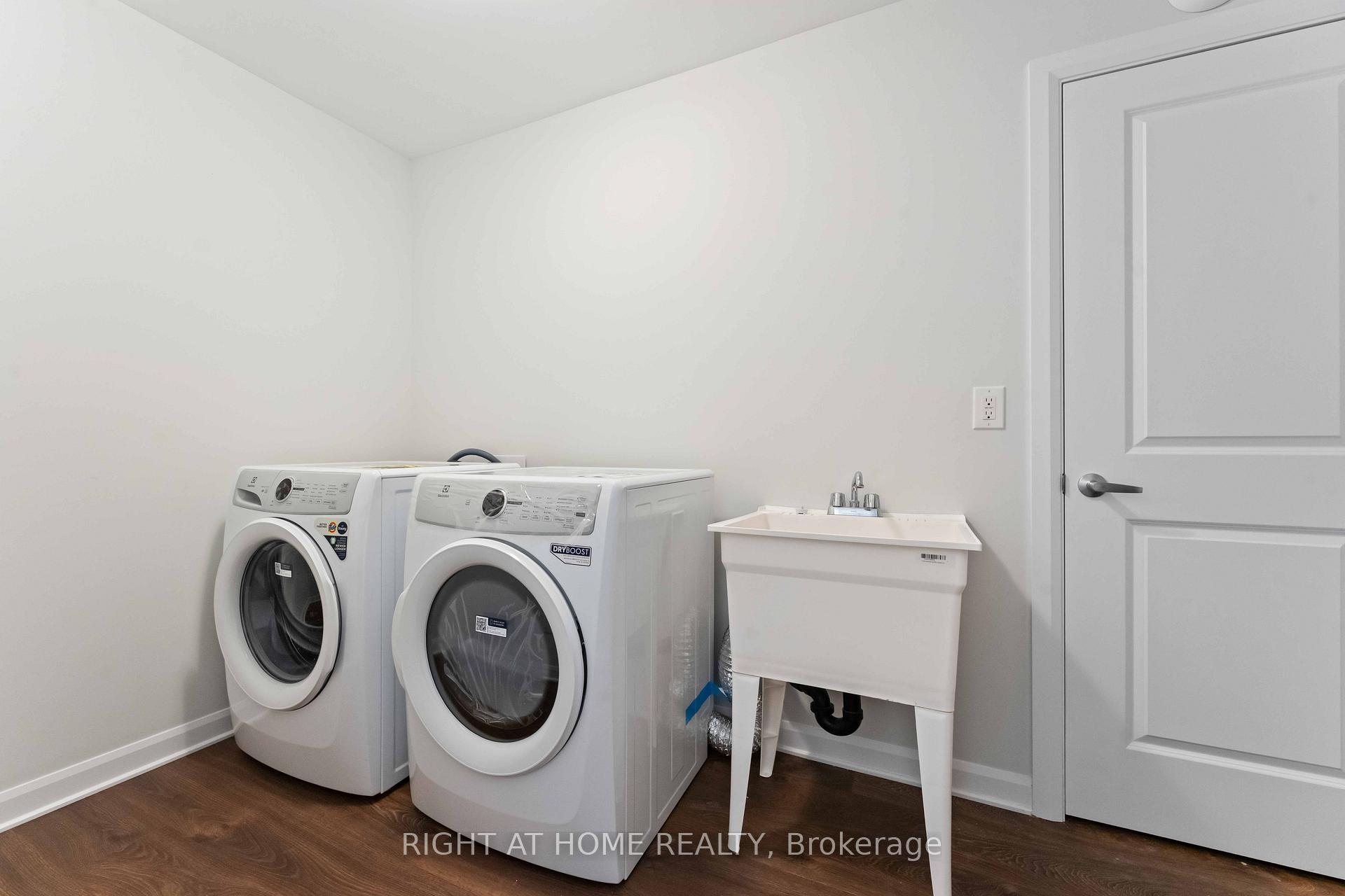 Photo 15 of 304 Clearpath Private, Ottawa, Kanata - Kanata Lakes/Heritage Hills — HOMEH