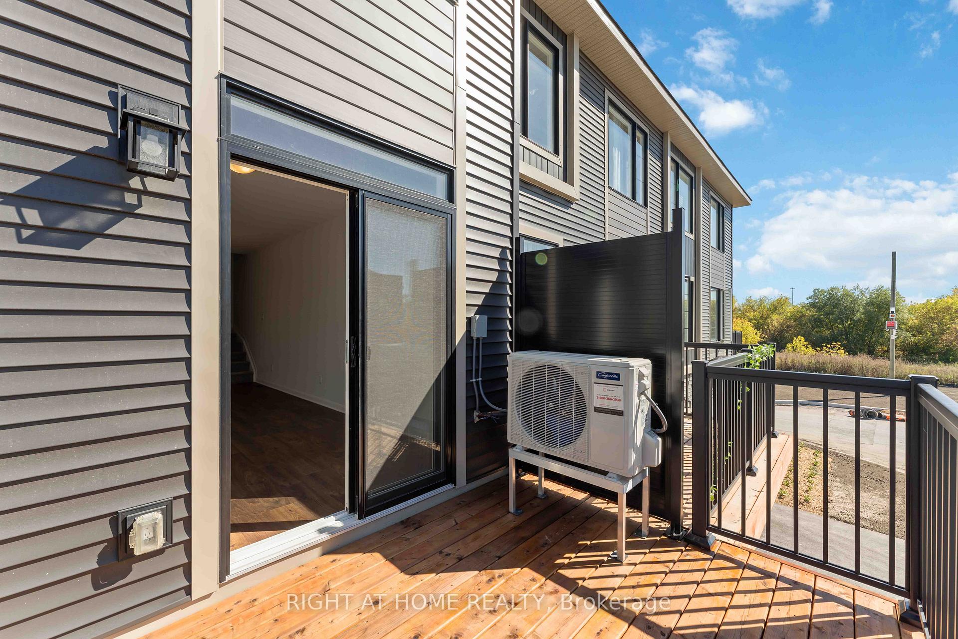 Photo 26 of 304 Clearpath Private, Ottawa, Kanata - Kanata Lakes/Heritage Hills — HOMEH