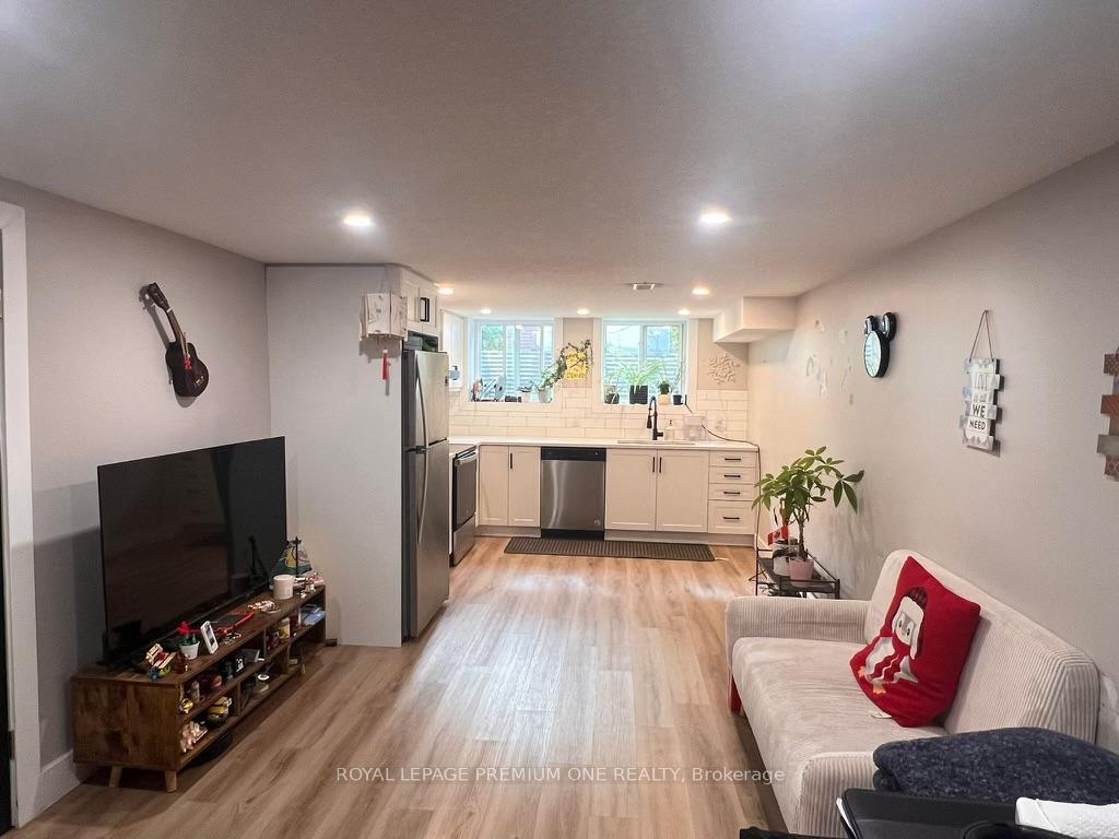 Photo 3 of Unit Lower, 106 Trafalgar Avenue S, Kitchener — HOMEH
