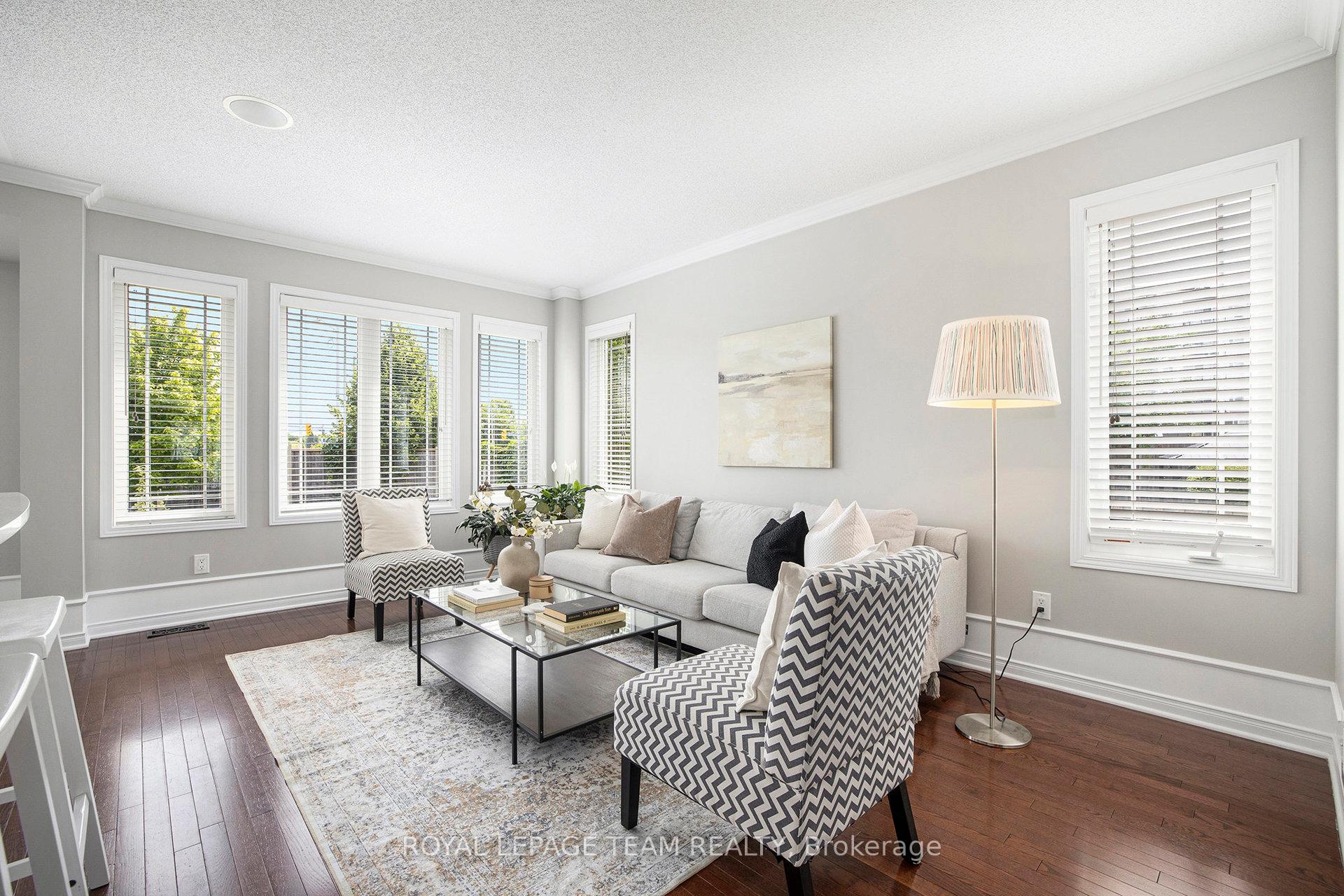 Photo 5 of 1517 Carronbridge Circle, Ottawa, Kanata - Emerald Meadows/Trailwest — HOMEH