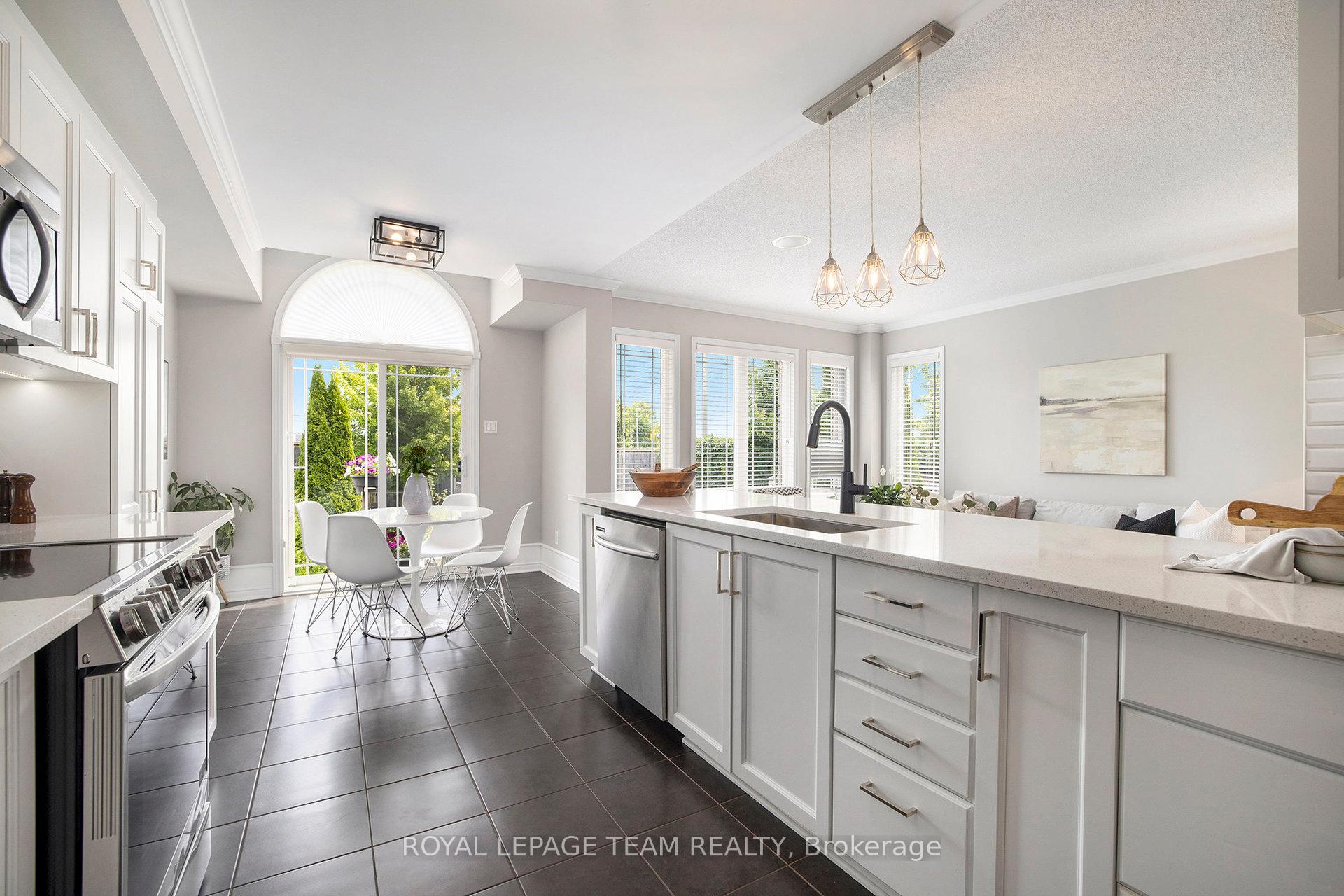 Photo 14 of 1517 Carronbridge Circle, Ottawa, Kanata - Emerald Meadows/Trailwest — HOMEH