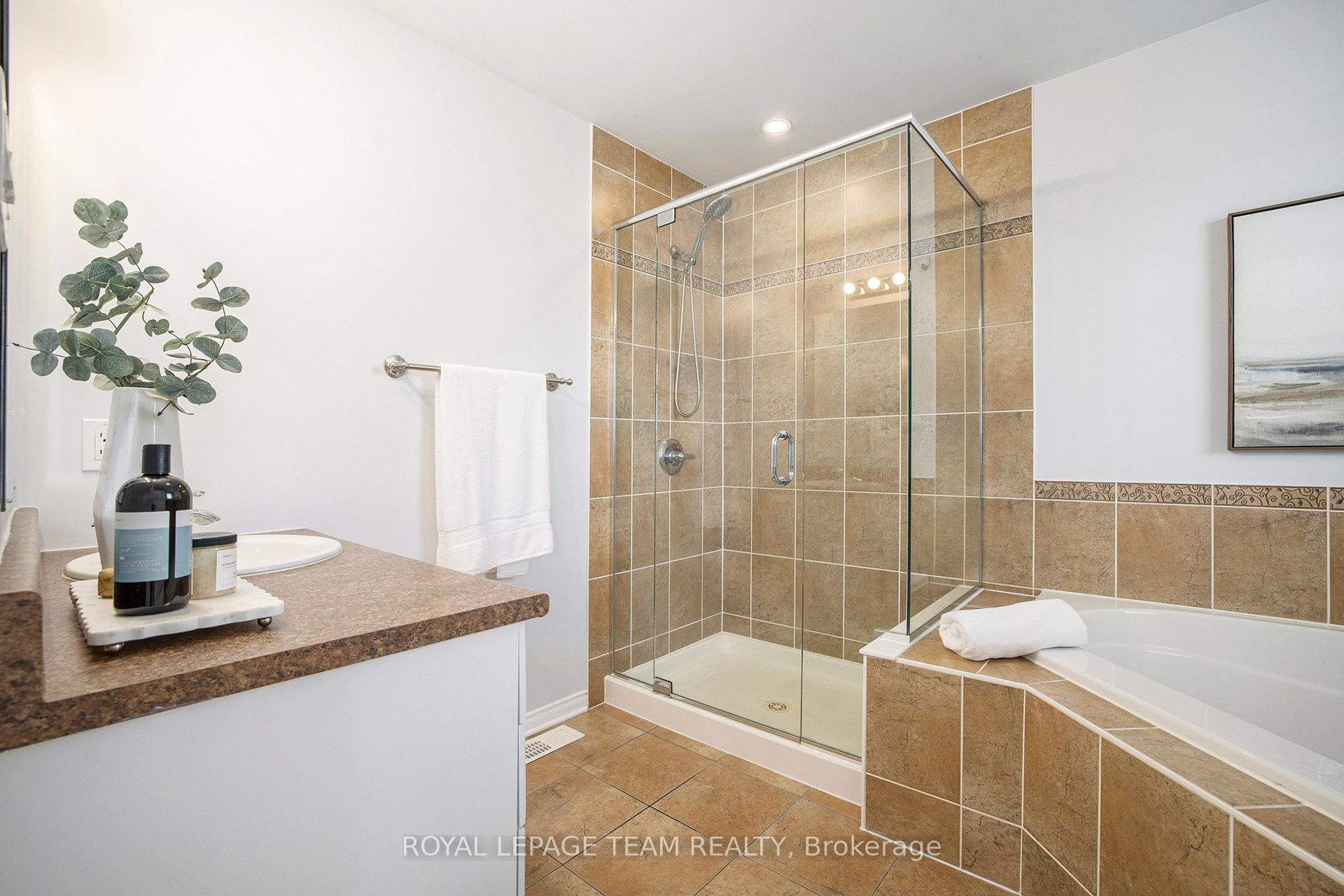Photo 22 of 1517 Carronbridge Circle, Ottawa, Kanata - Emerald Meadows/Trailwest — HOMEH