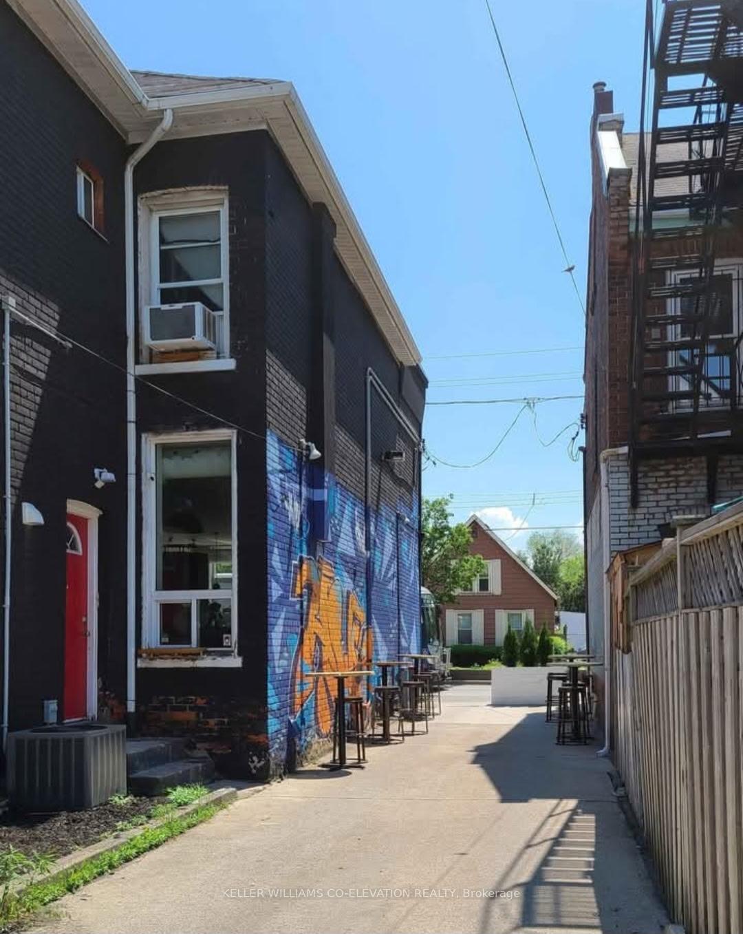 Photo 3 of 357 Barton Street E, Hamilton, Landsdale — HOMEH