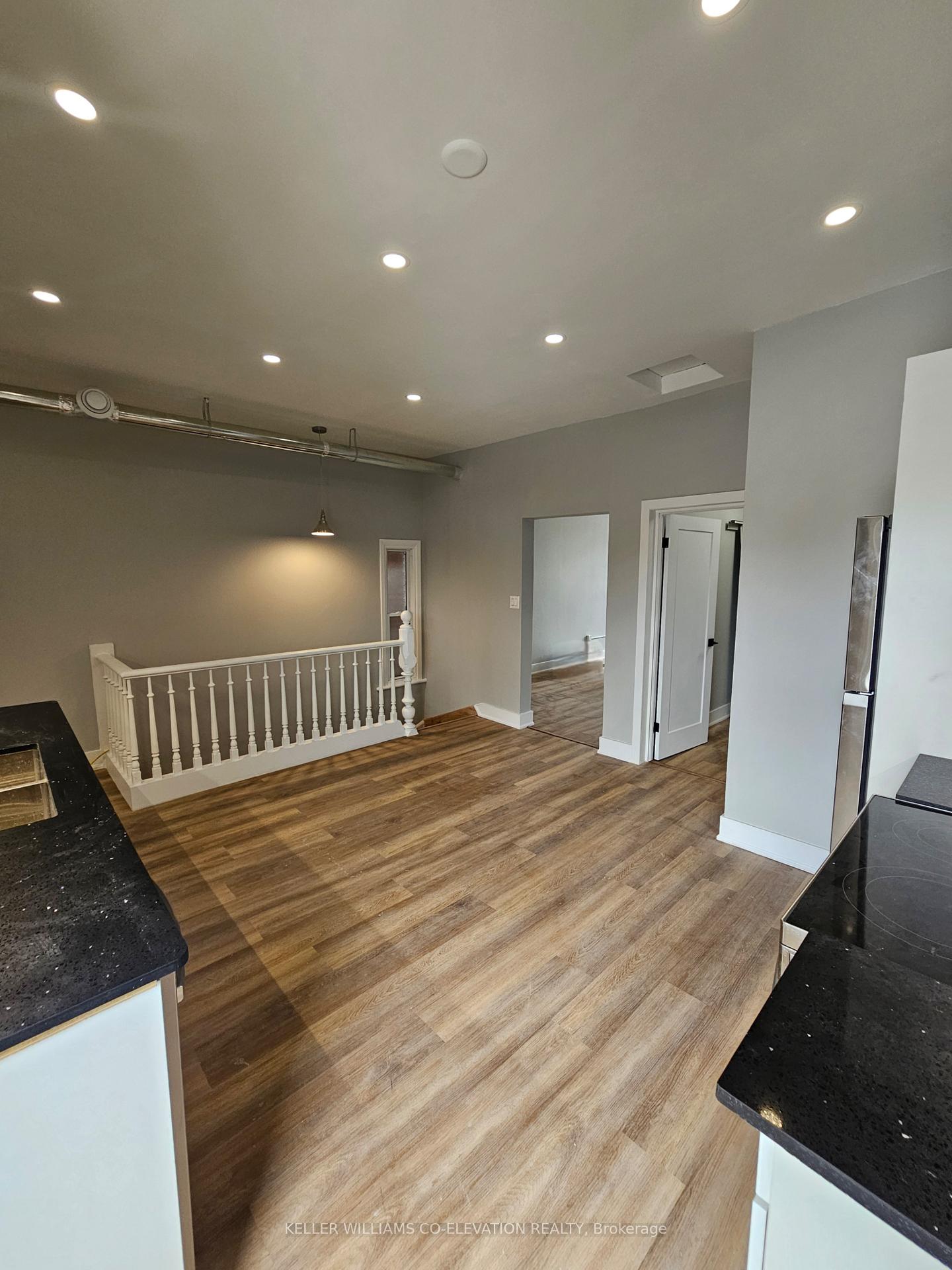 Photo 24 of 357 Barton Street E, Hamilton, Landsdale — HOMEH