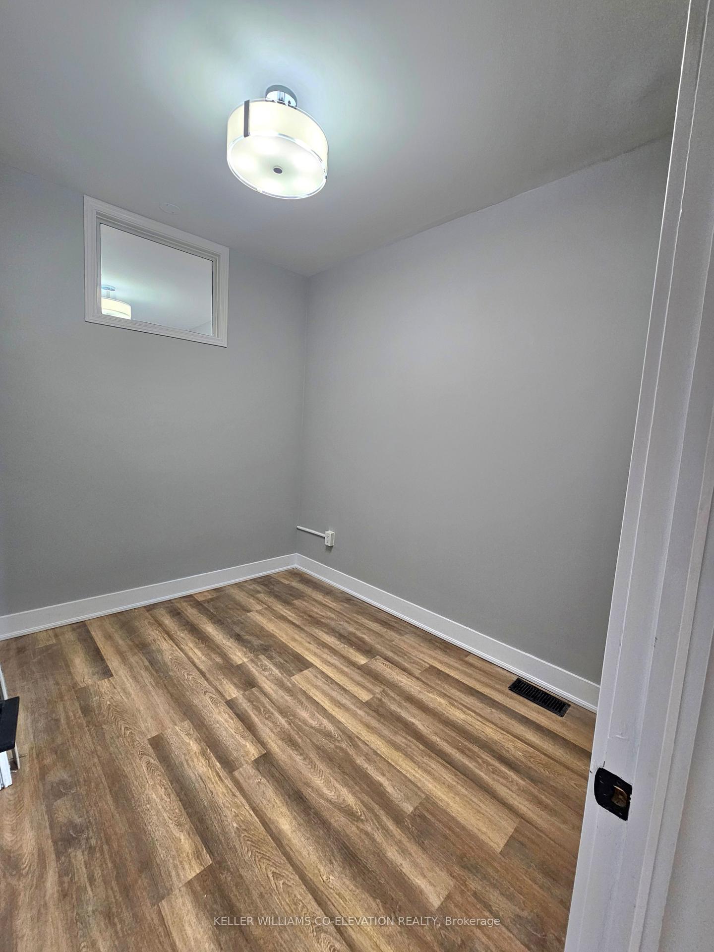 Photo 25 of 357 Barton Street E, Hamilton, Landsdale — HOMEH